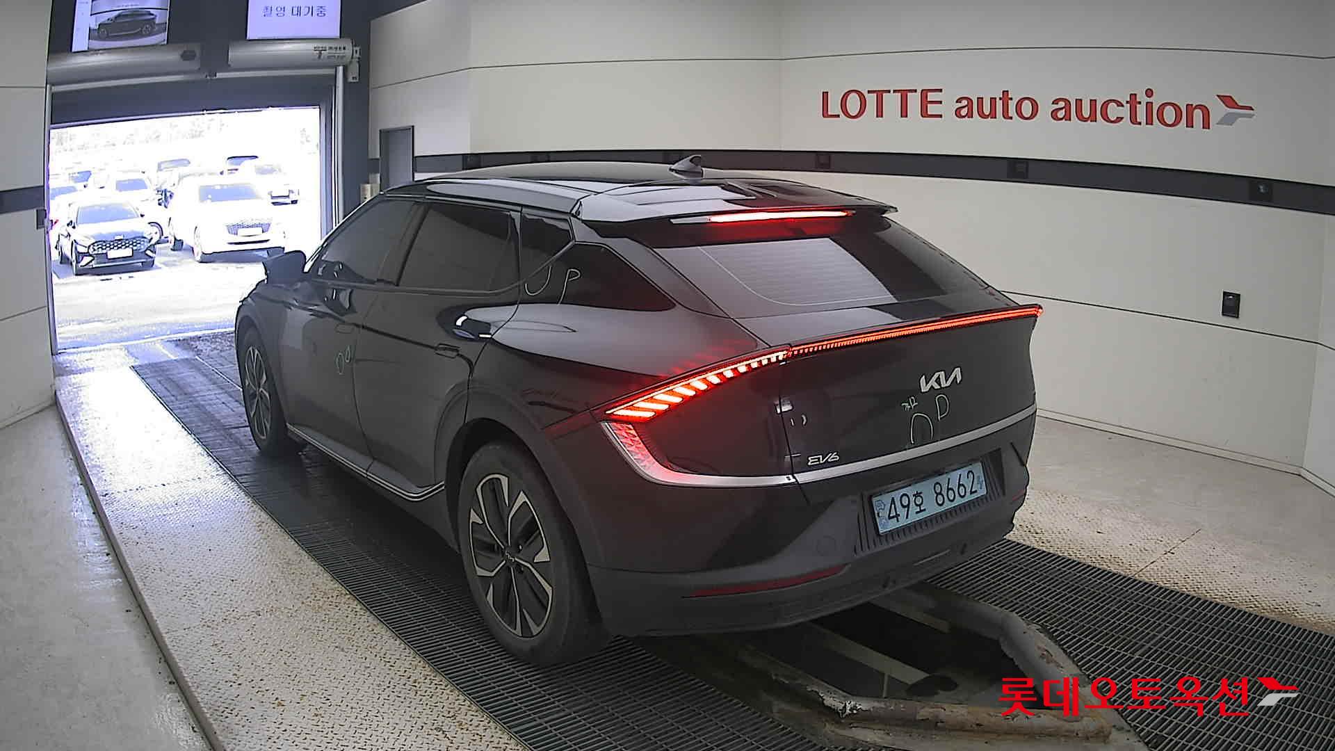 Kia EV6 2022 Aurora Black Pearl из Кореи, фото 6