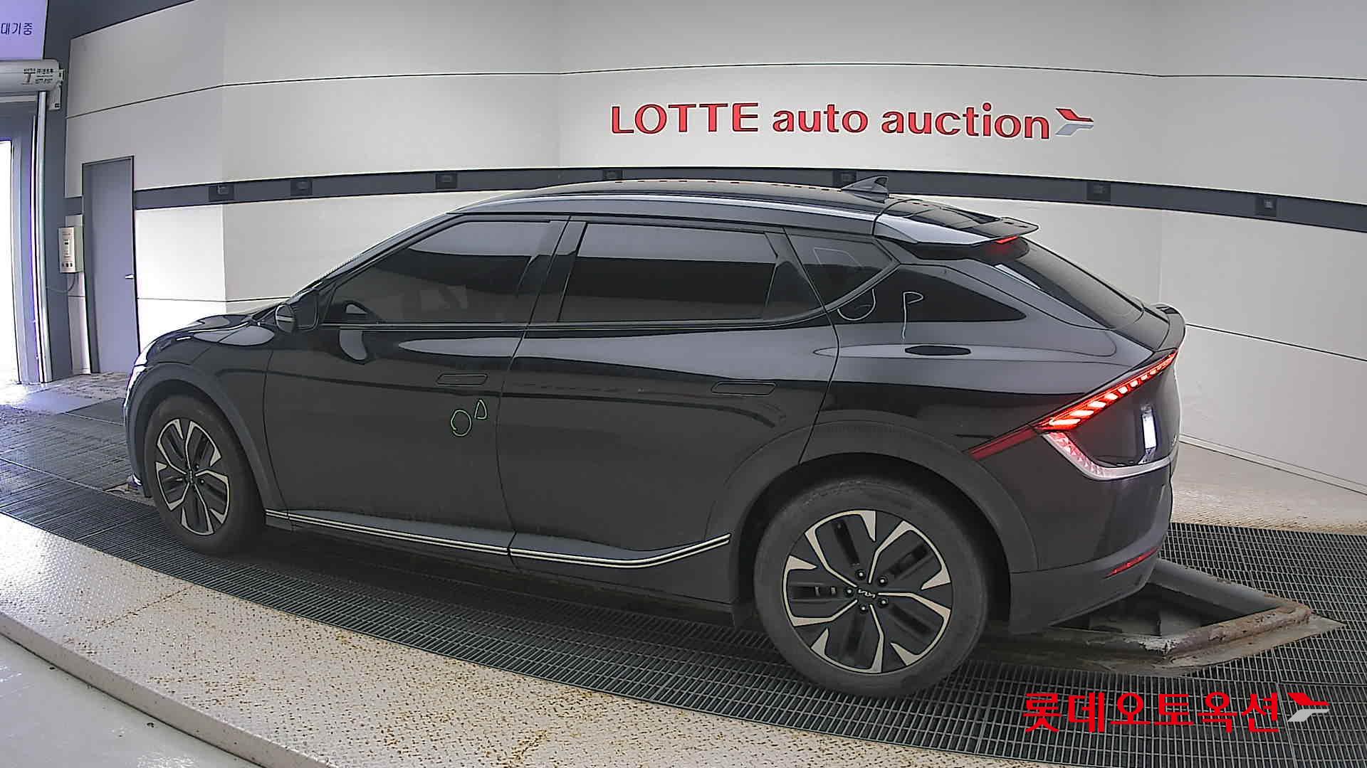 Kia EV6 id 3471564 из Кореи 11