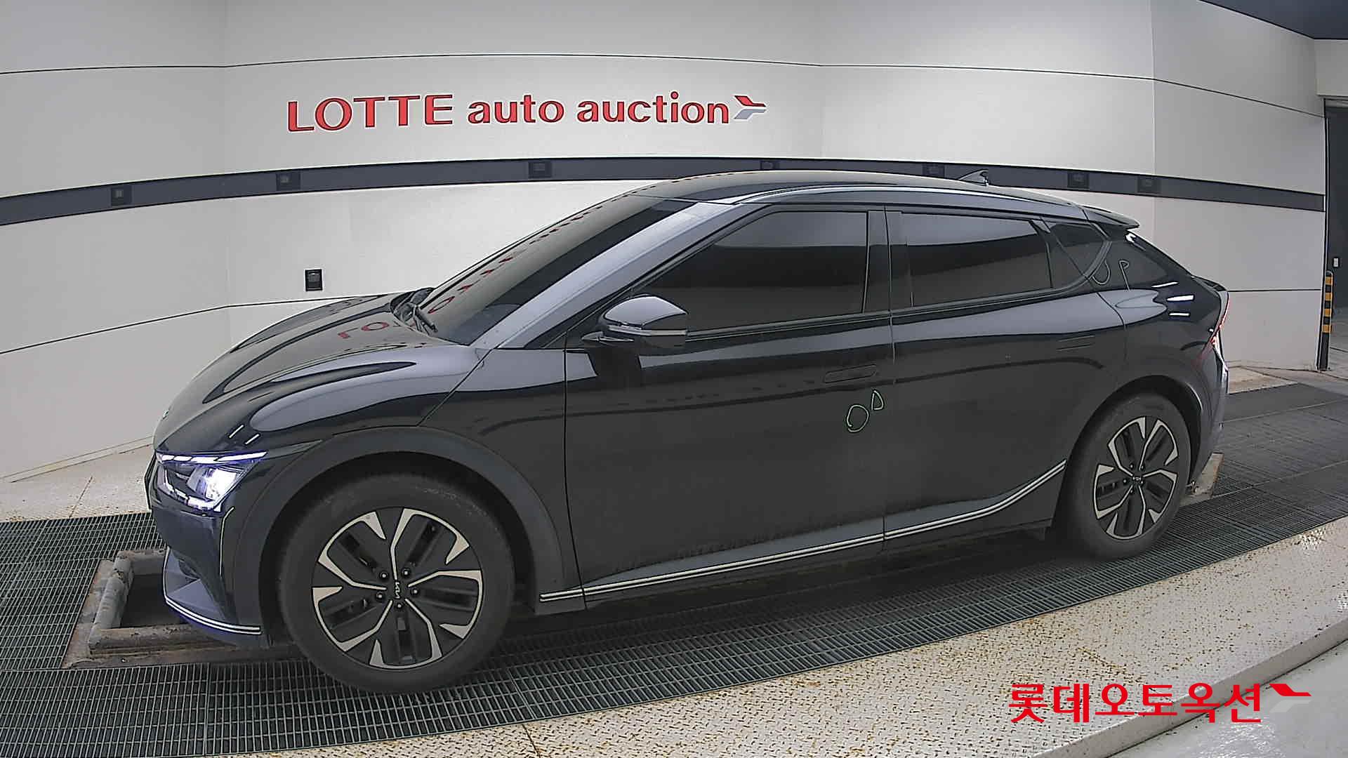 Kia EV6 id 3471564 из Кореи 12