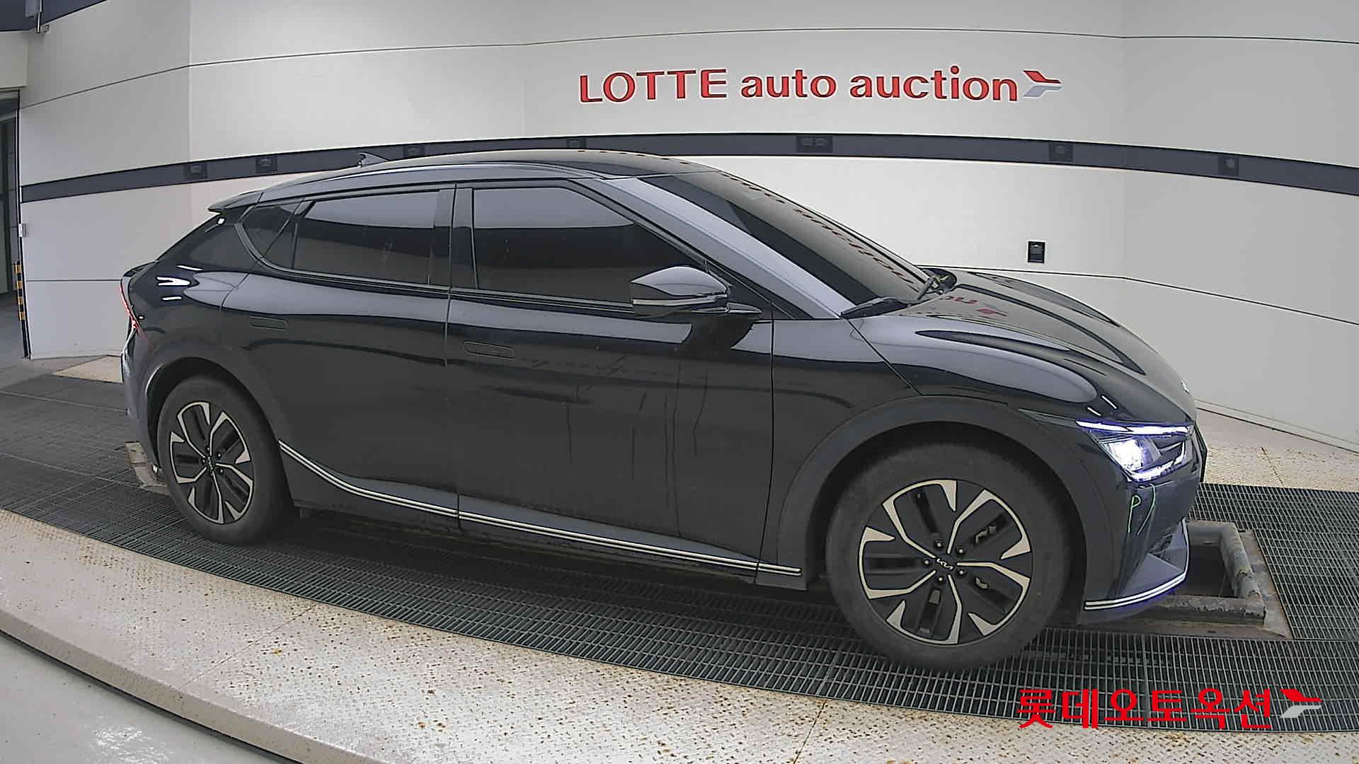 Kia EV6 id 3471564 из Кореи 17