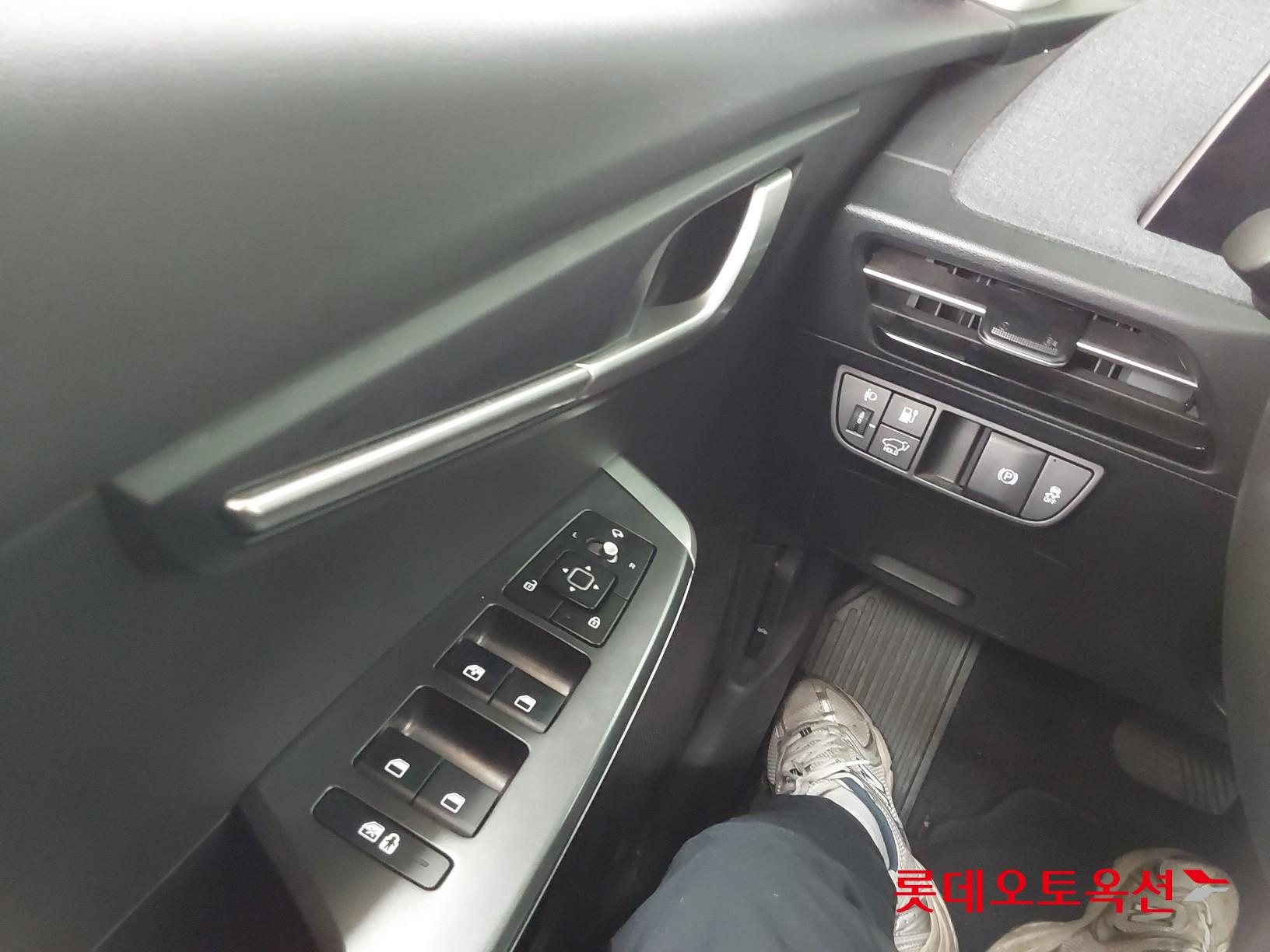 Kia EV6 id 3471564 из Кореи 28