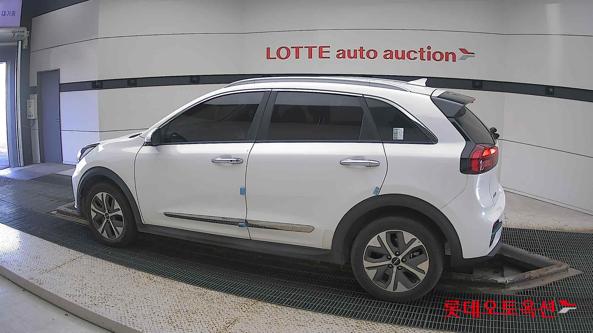 Kia Niro EV id 3446730 из Кореи 11