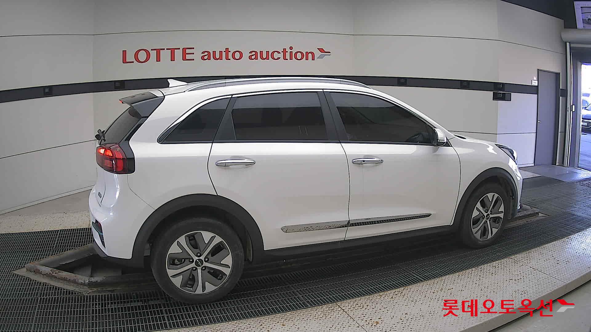 Kia Niro EV id 3446730 из Кореи 18