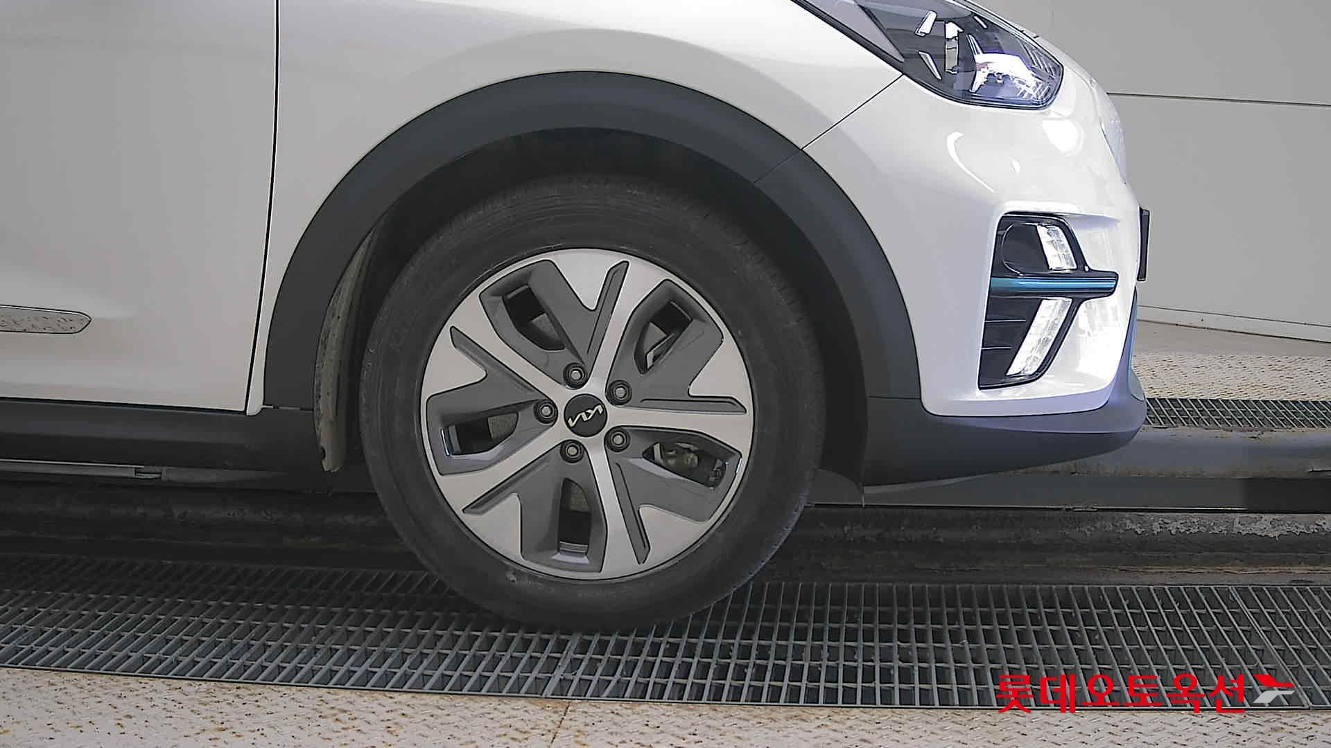 Kia Niro EV id 3446730 из Кореи 23