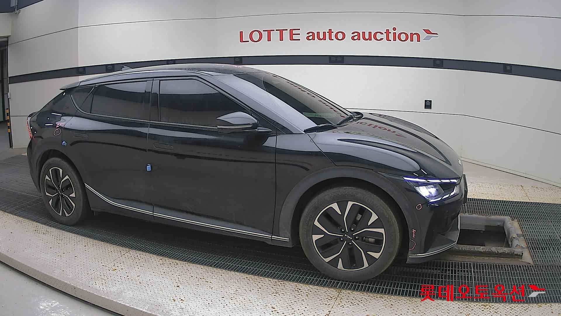 Kia EV6 id 3471571 из Кореи 17