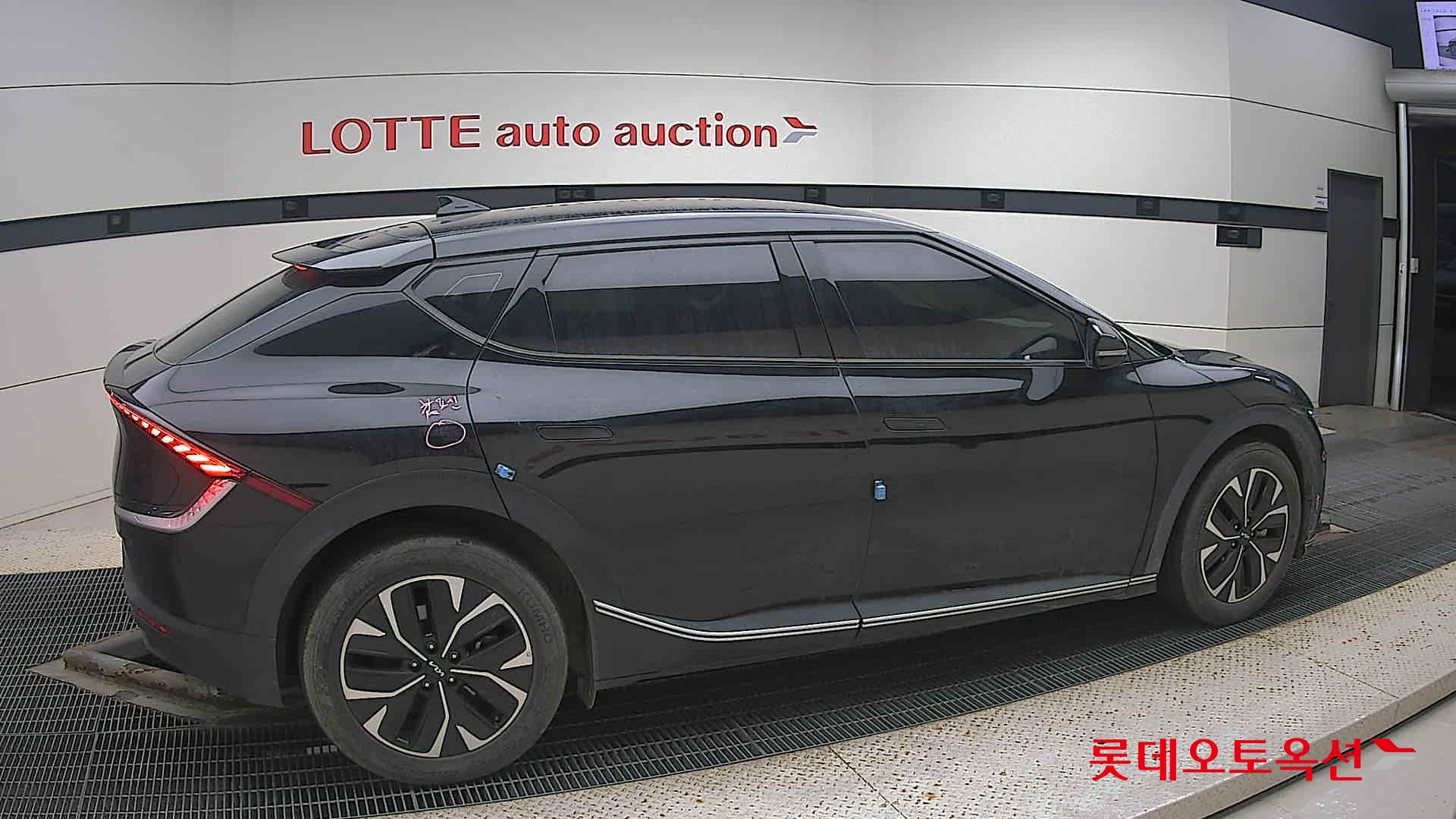 Kia EV6 id 3471571 из Кореи 18