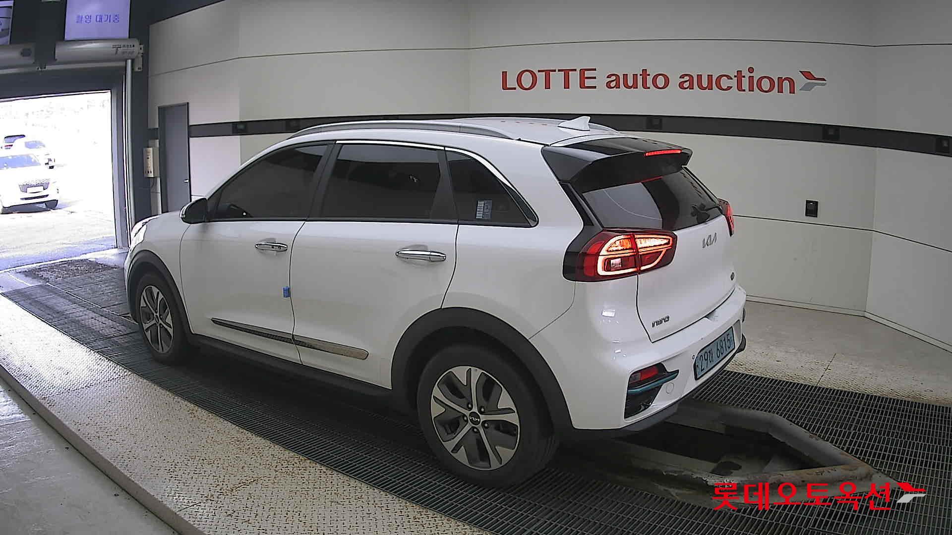Kia Niro EV id 3471565 из Кореи 10