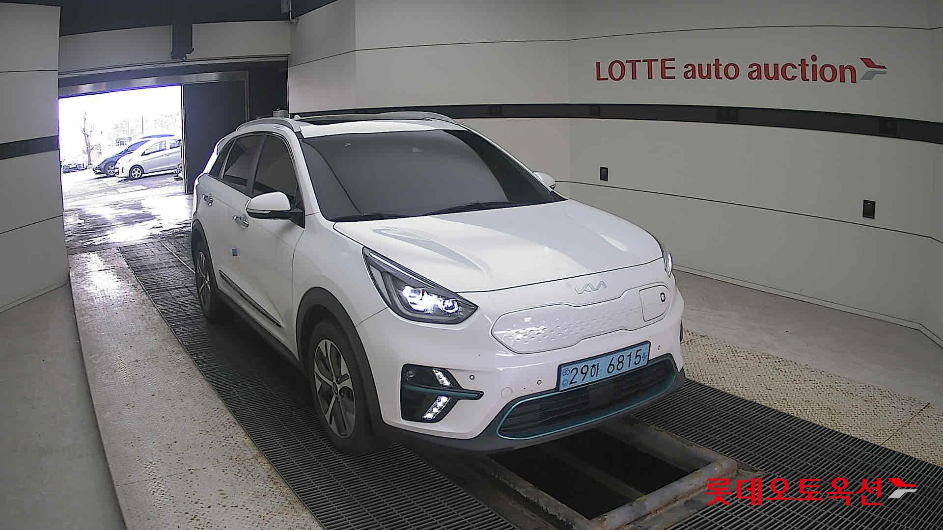 Kia Niro EV id 3471565 из Кореи 15