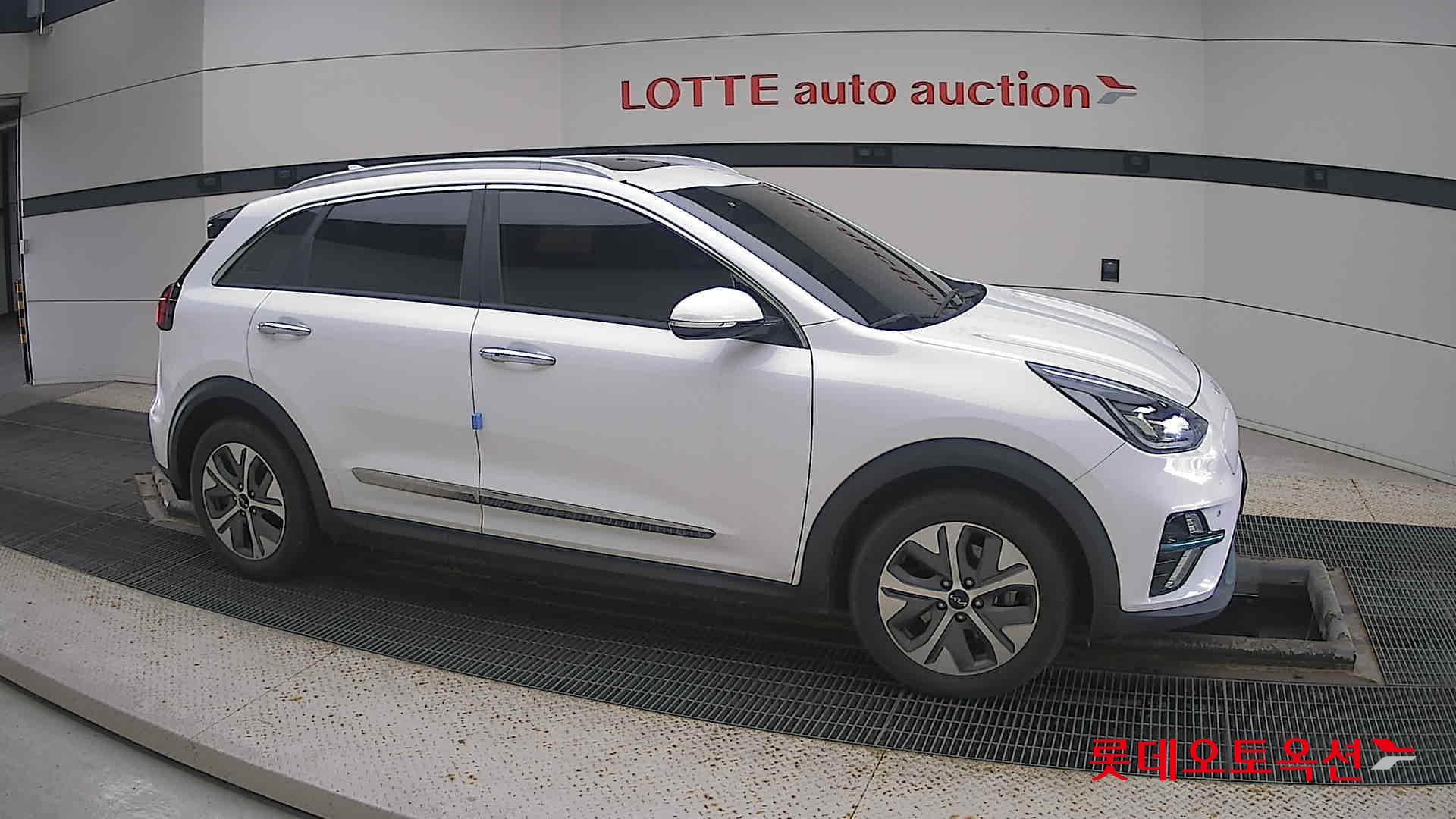 Kia Niro EV id 3471565 из Кореи 17