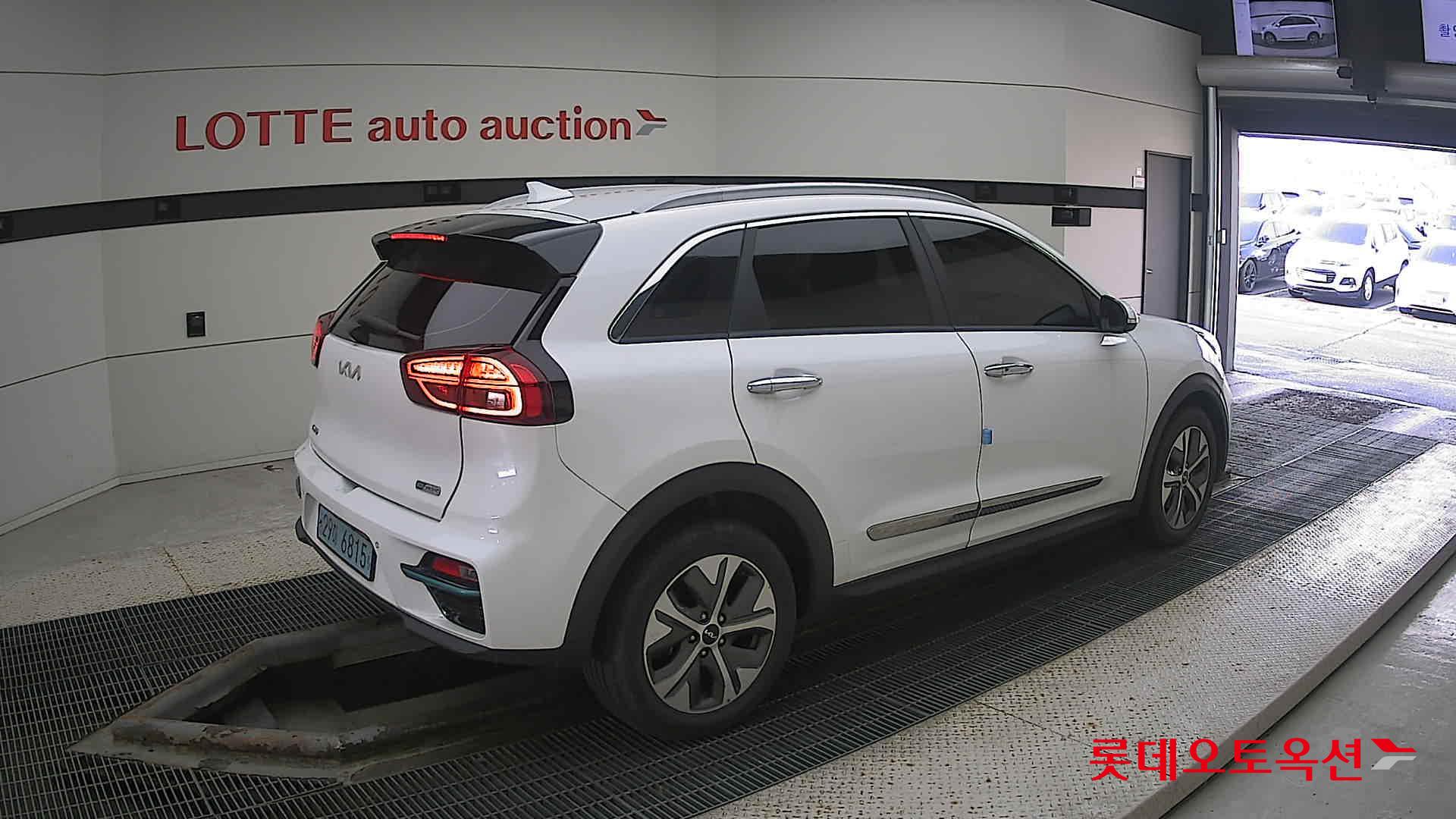 Kia Niro EV id 3471565 из Кореи 19