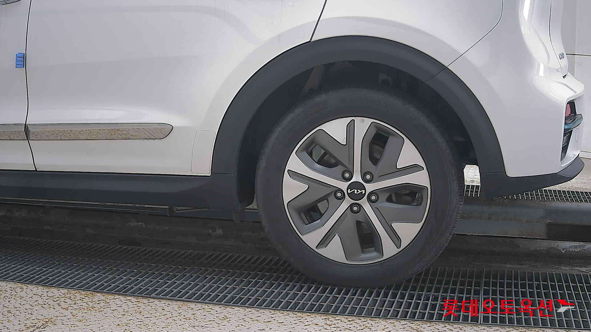 Kia Niro EV id 3471565 из Кореи 22