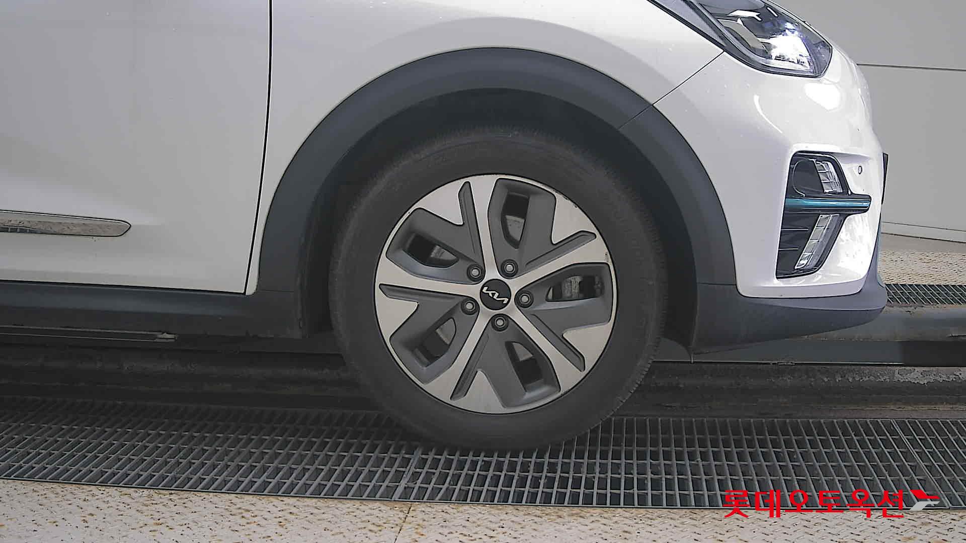 Kia Niro EV id 3471565 из Кореи 23