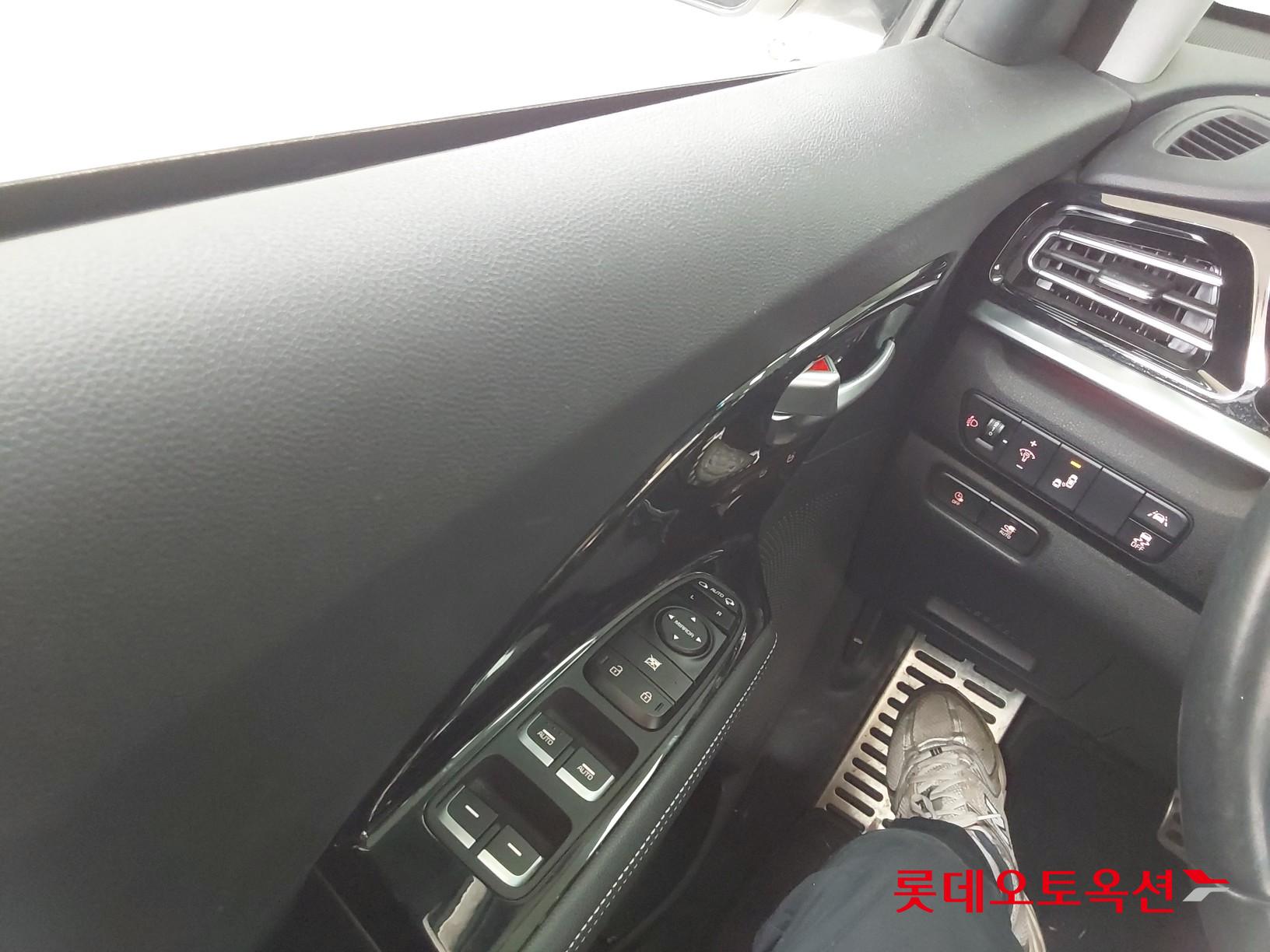 Kia Niro EV id 3471565 из Кореи 28