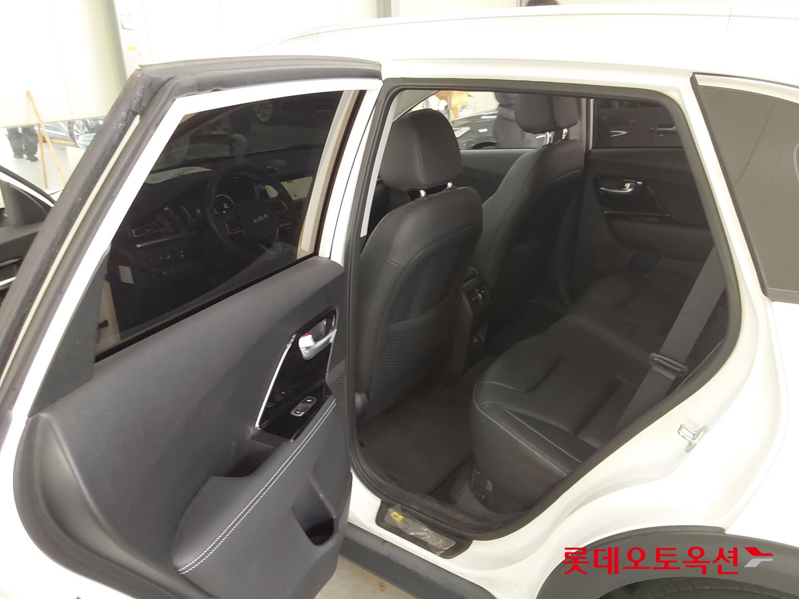 Kia Niro EV id 3471565 из Кореи 36