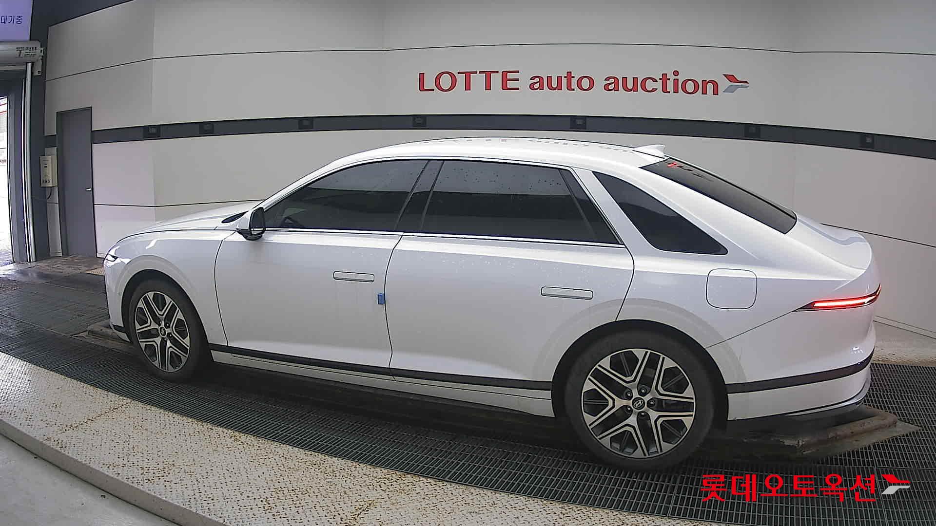 Hyundai Grandeur Hybrid id 3471663 из Кореи 11