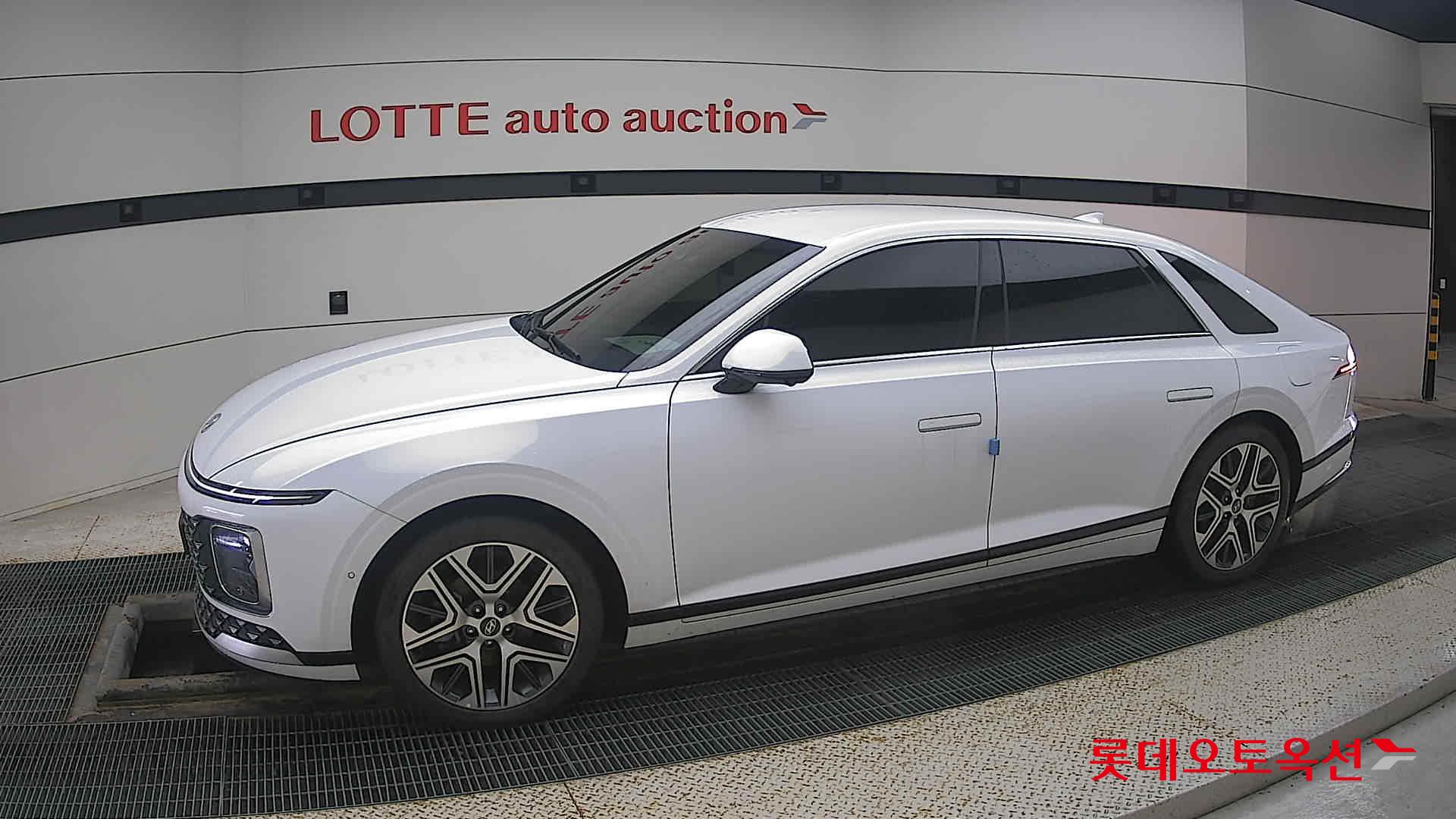 Hyundai Grandeur Hybrid id 3471663 из Кореи 12