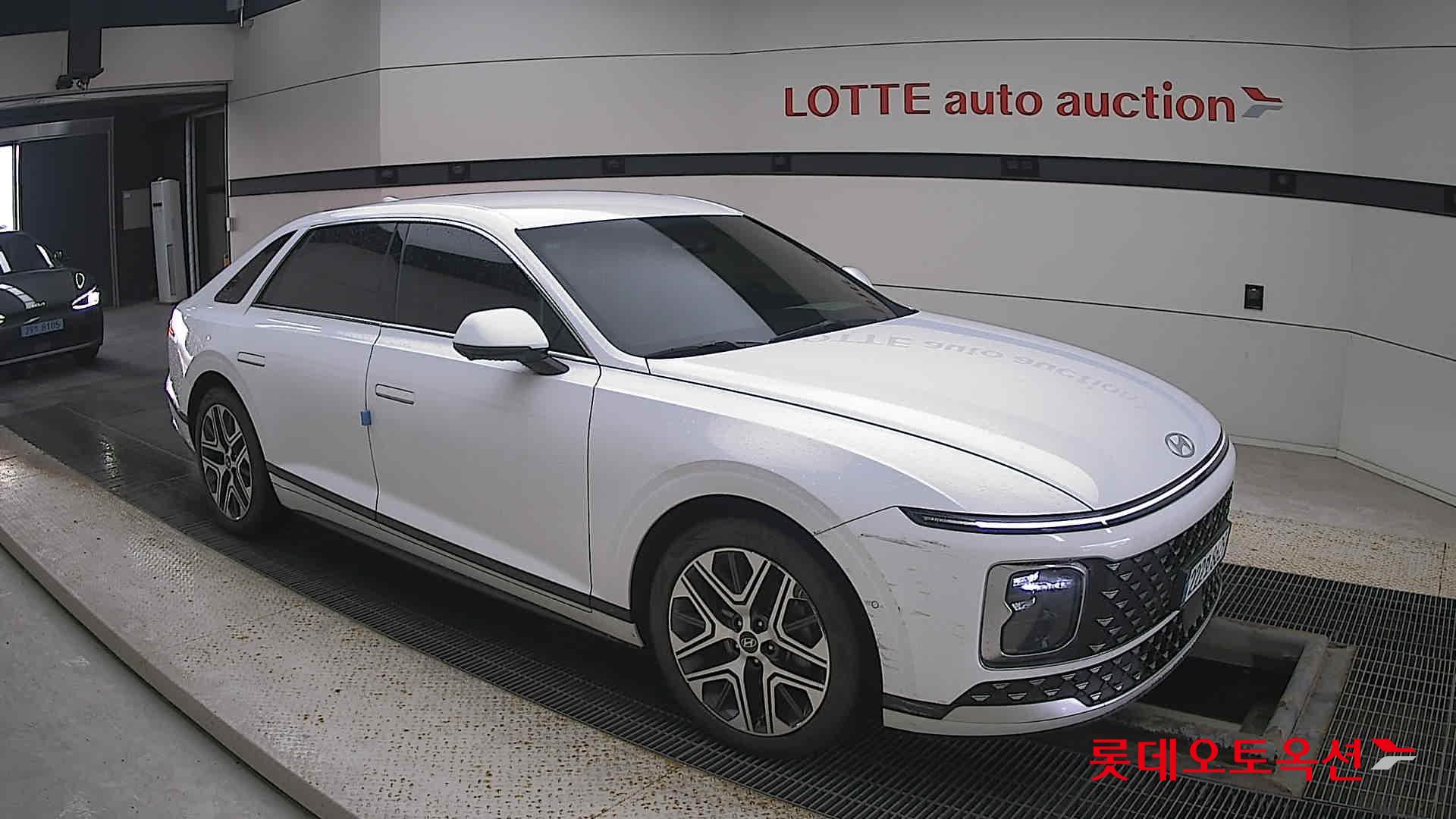 Hyundai Grandeur Hybrid id 3471663 из Кореи 16