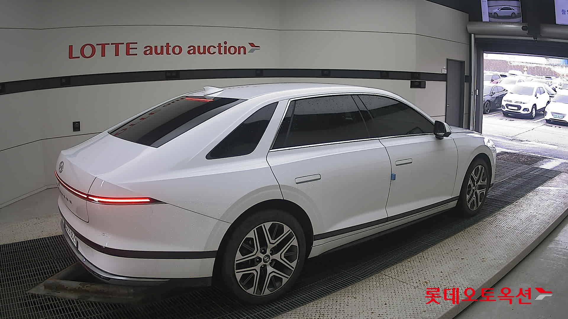 Hyundai Grandeur Hybrid id 3471663 из Кореи 19