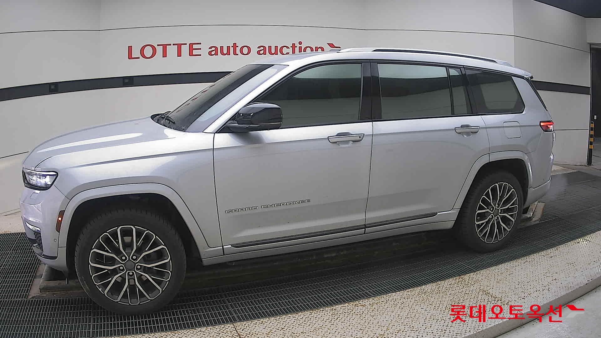 Jeep Straw Grand Cherokee L id 3466750 из Кореи 12