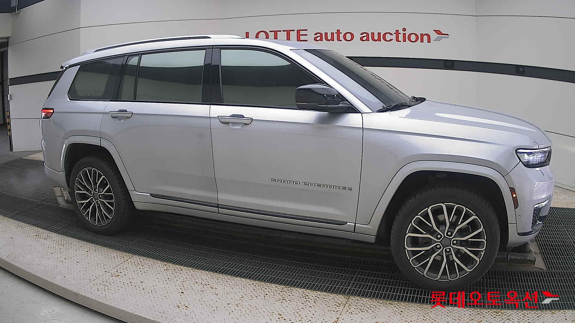 Jeep Straw Grand Cherokee L id 3466750 из Кореи 17