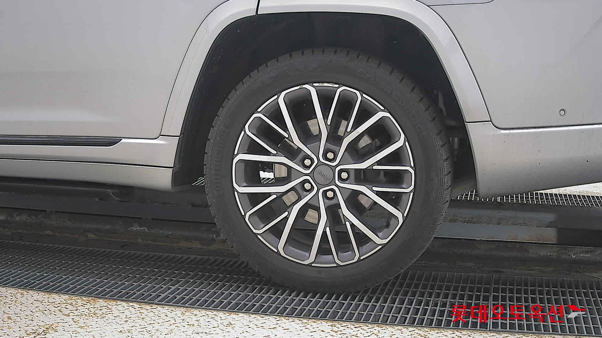 Jeep Straw Grand Cherokee L id 3466750 из Кореи 22