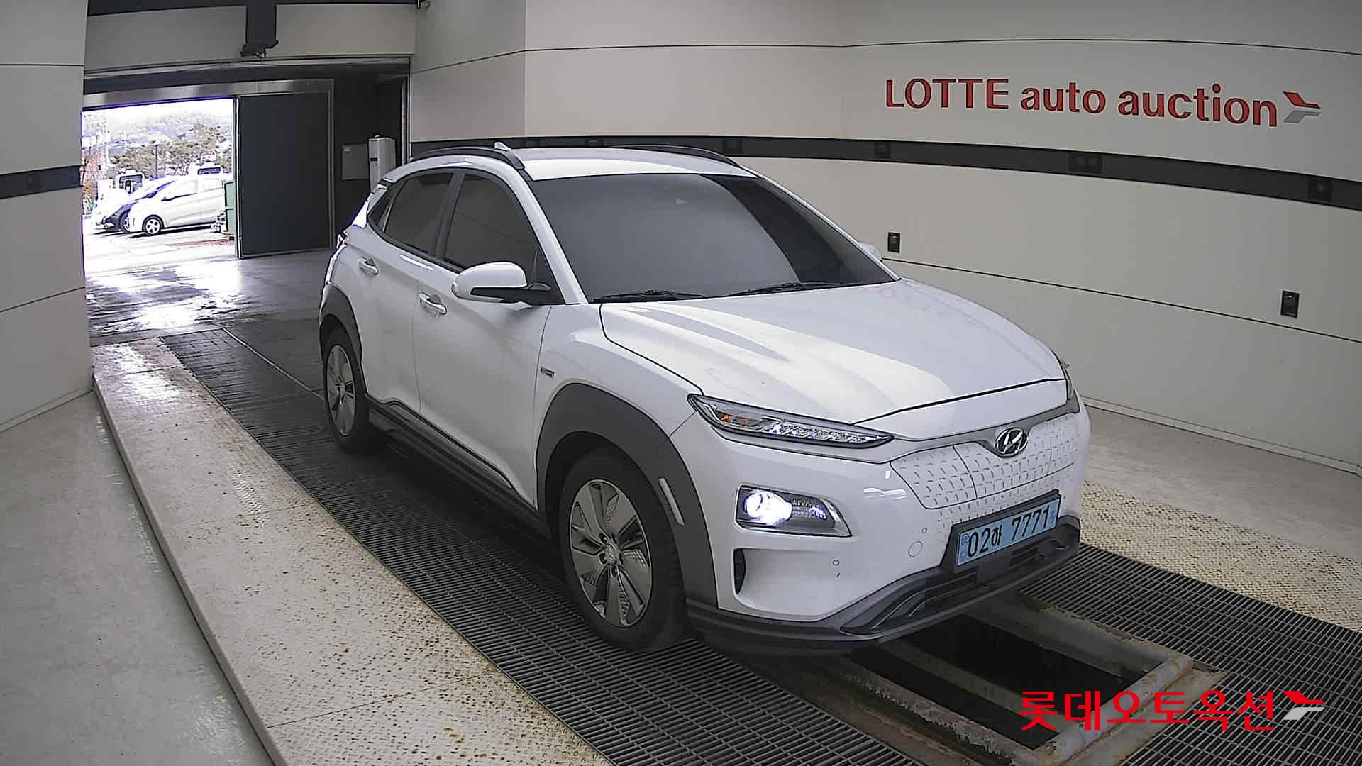 Hyundai KONA Electric 2019 Chokwhite из Кореи, фото 2