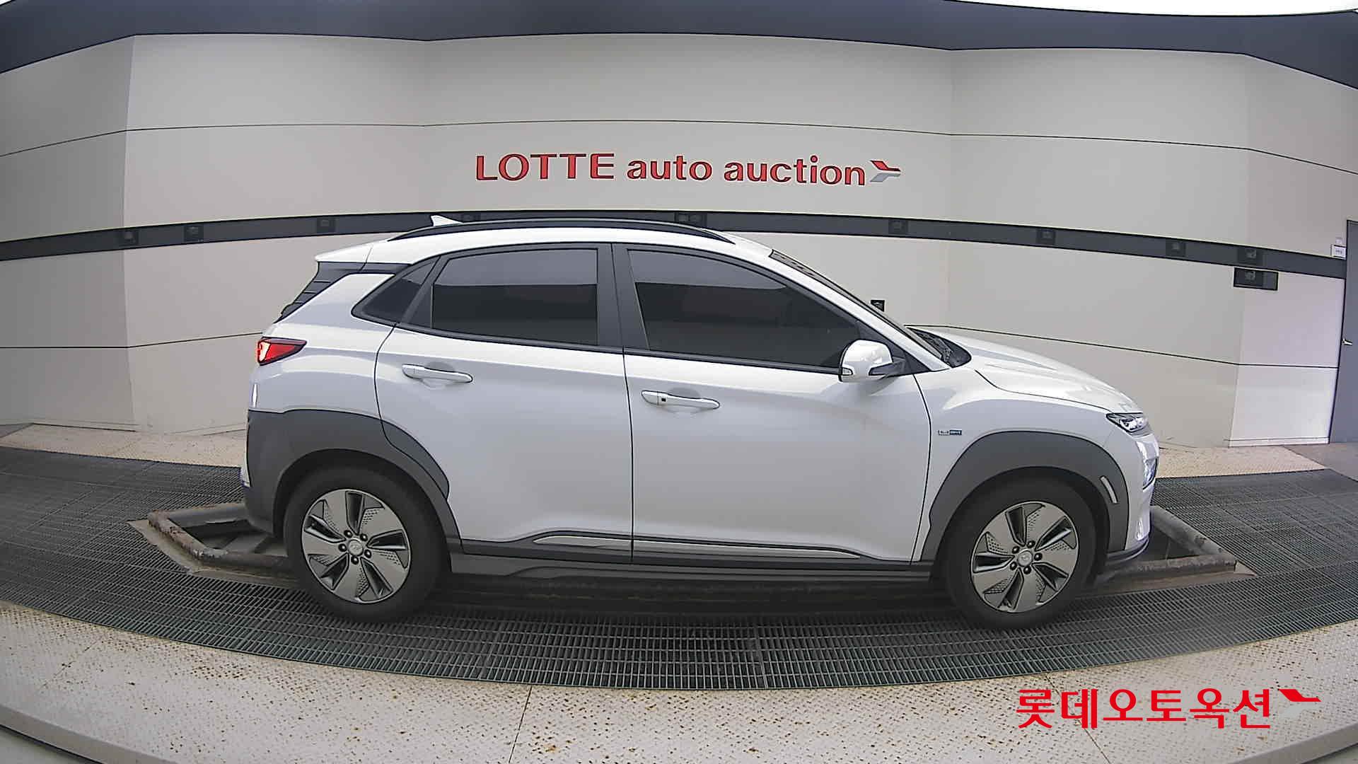 Hyundai KONA Electric 2019 Chokwhite из Кореи, фото 3