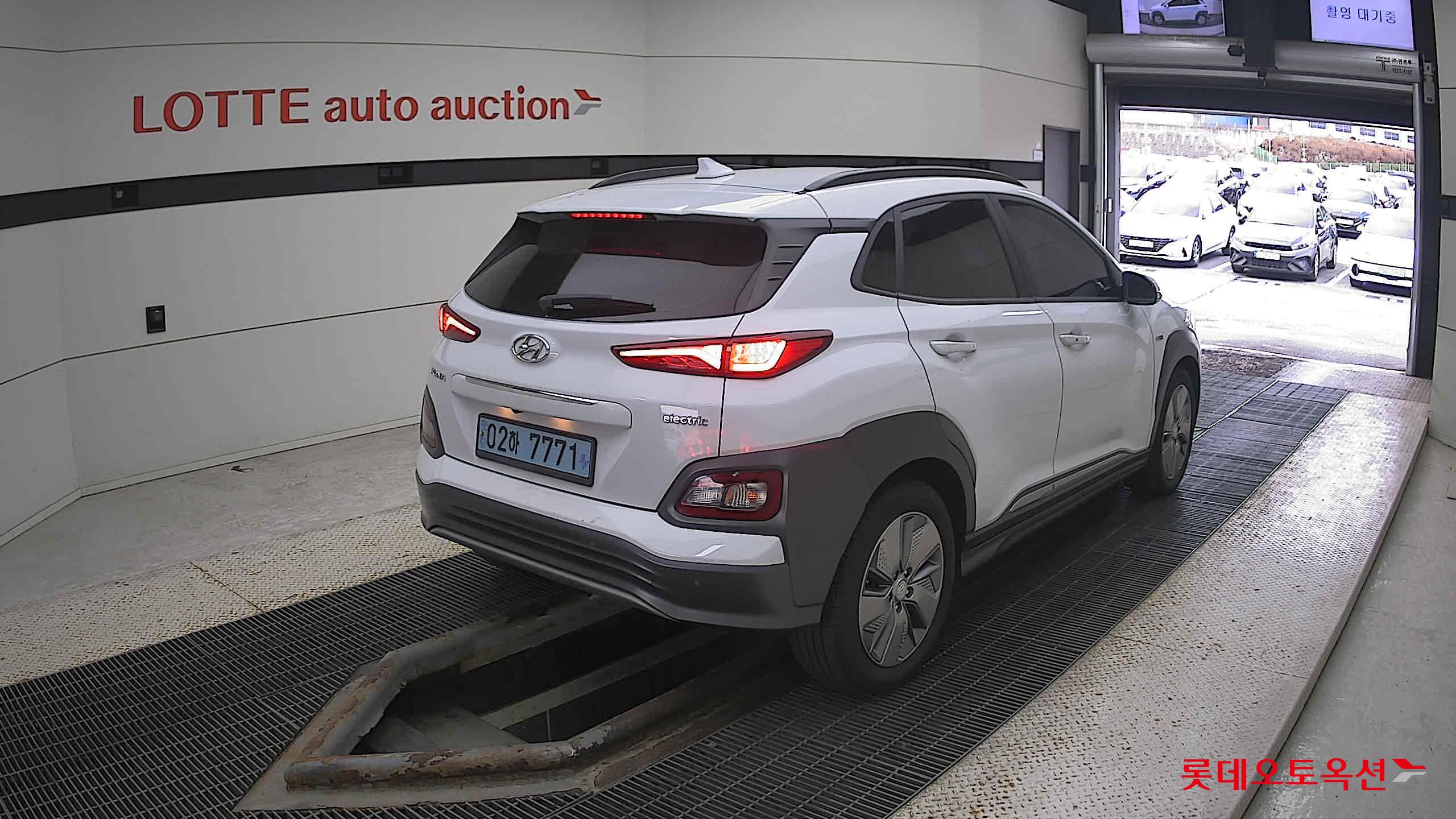 Hyundai KONA Electric 2019 Chokwhite из Кореи, фото 4