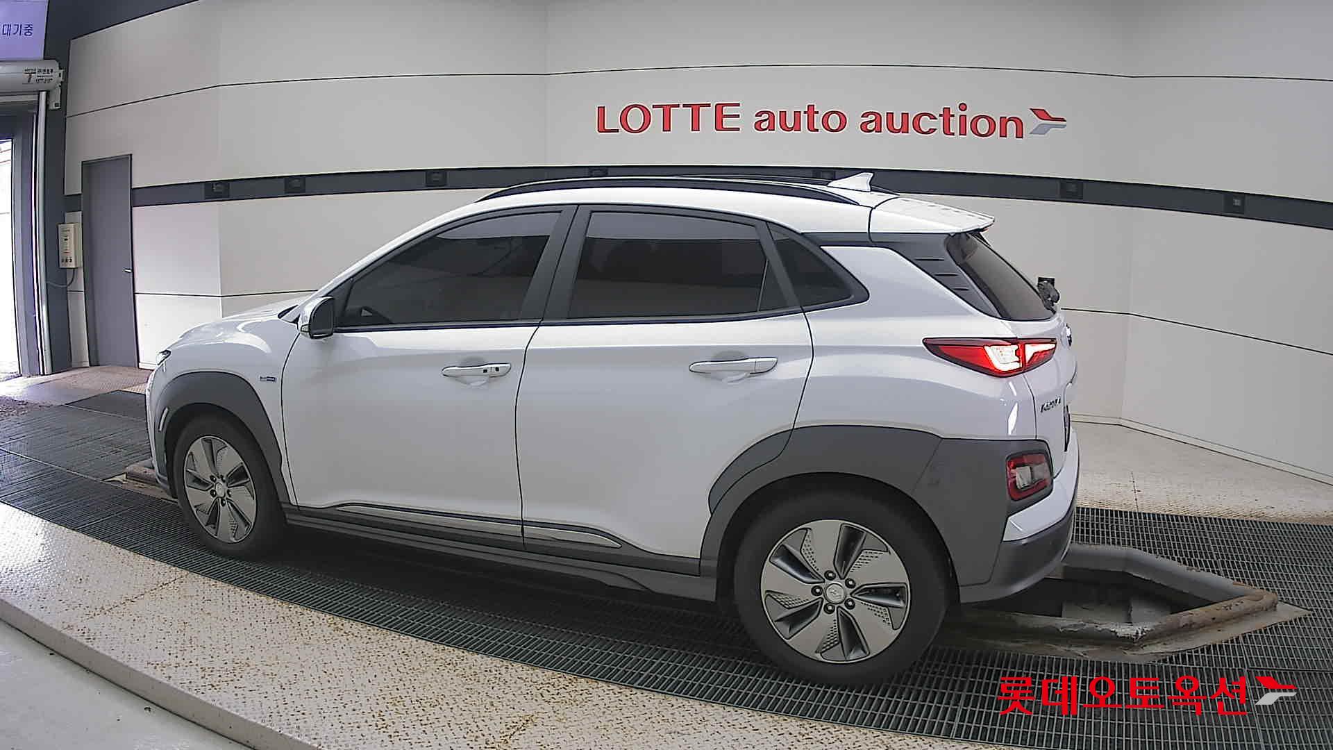 Hyundai KONA Electric id 3436586 из Кореи 11