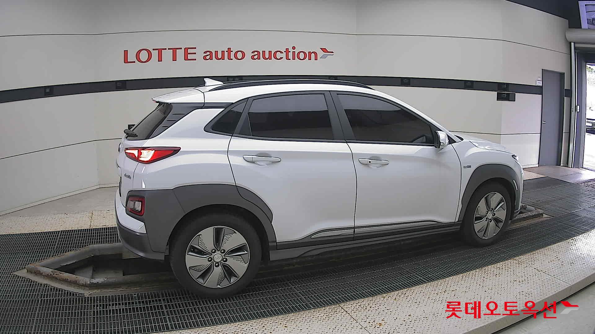 Hyundai KONA Electric id 3436586 из Кореи 18