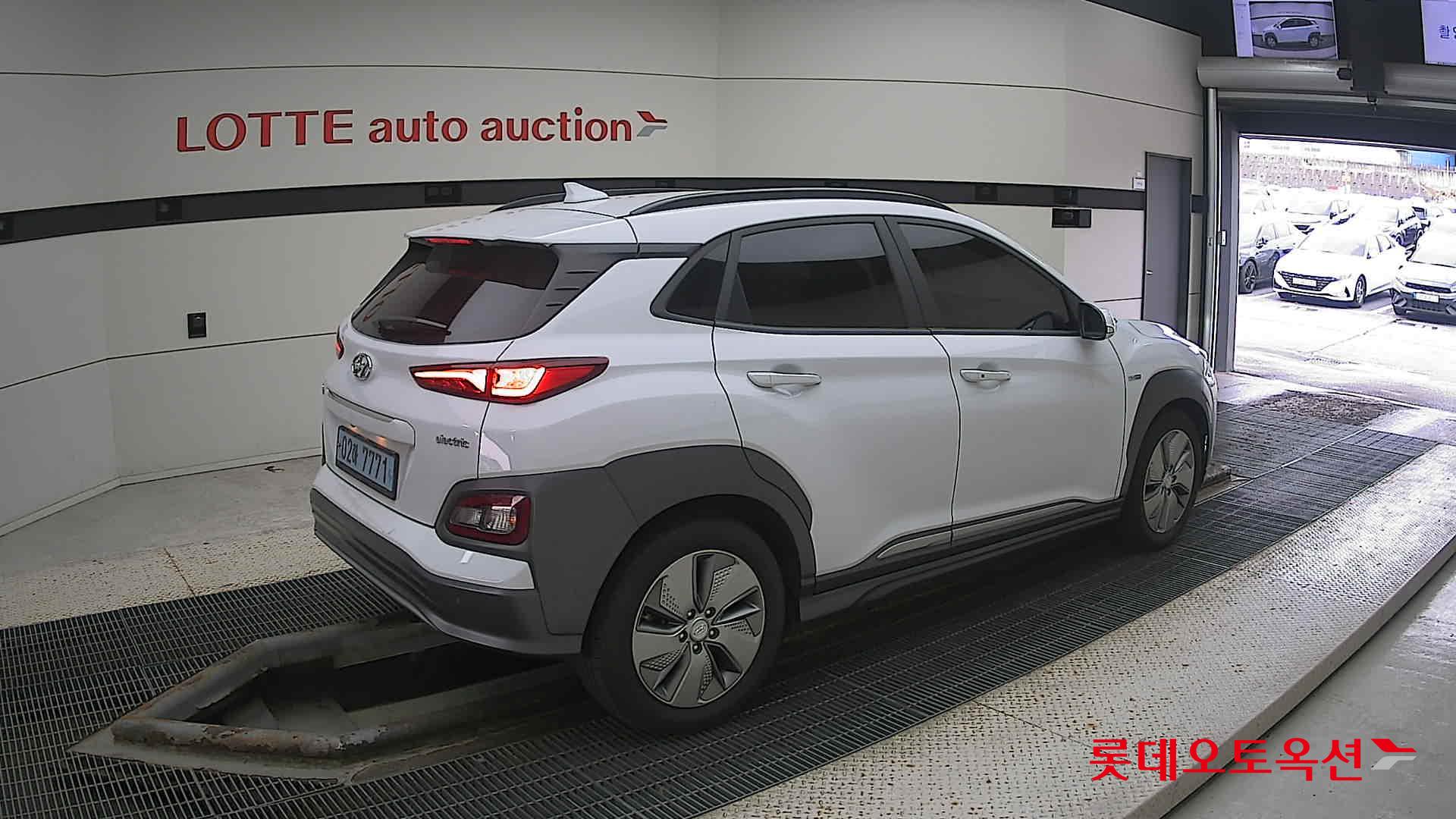 Hyundai KONA Electric id 3436586 из Кореи 19