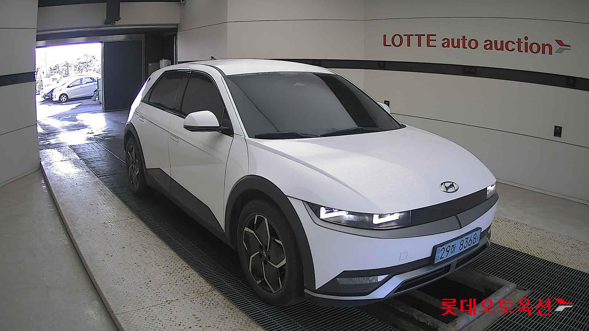 Hyundai IONIQ 5 2022 Atlas White из Кореи, фото 2