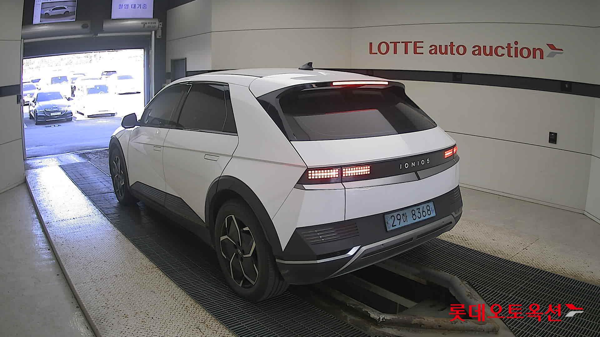 Hyundai IONIQ 5 2022 Atlas White из Кореи, фото 6