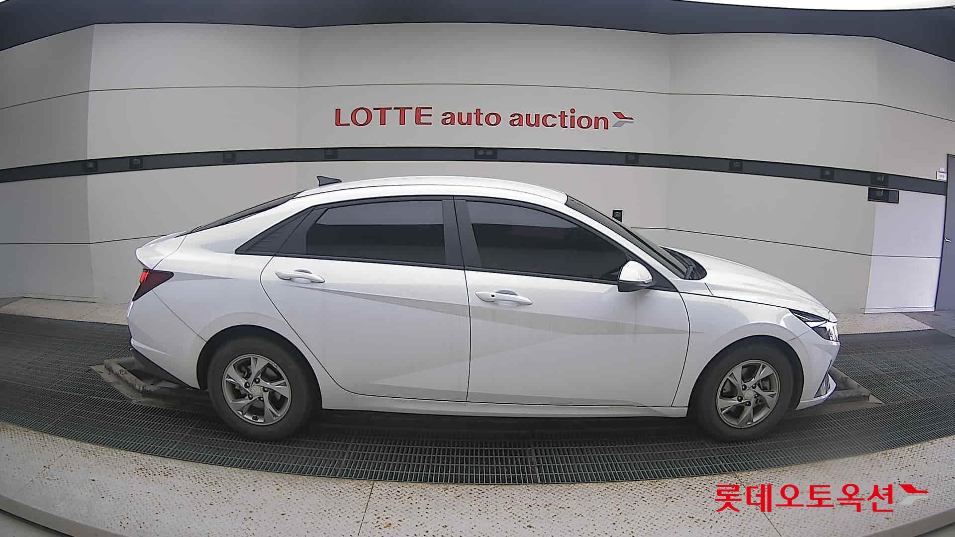 Hyundai Avante 2021 Polar White из Кореи, фото 3