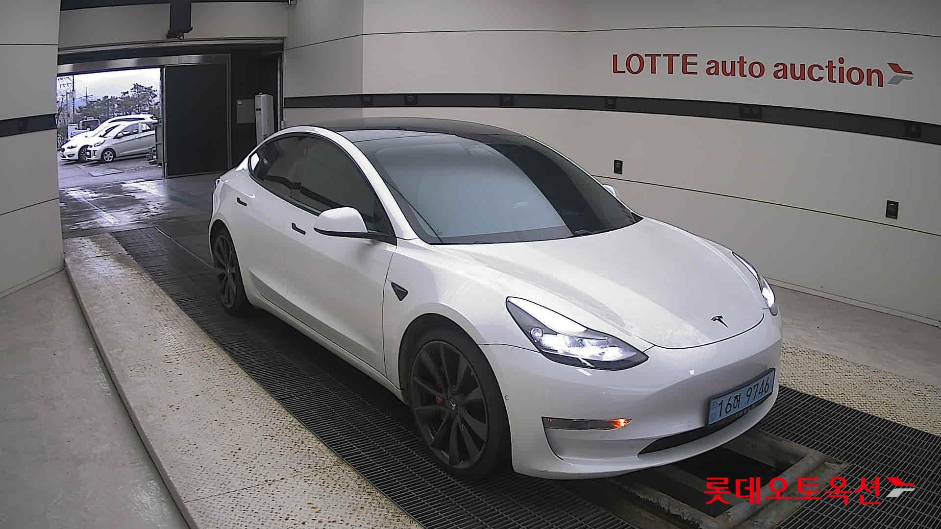 Tesla Model 3 Long Range 2021 Pearl White Multi-coat из Кореи, фото 2