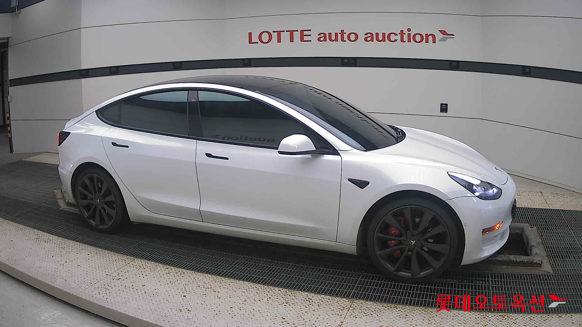 Tesla Model 3 Long Range id 3471600 из Кореи 17