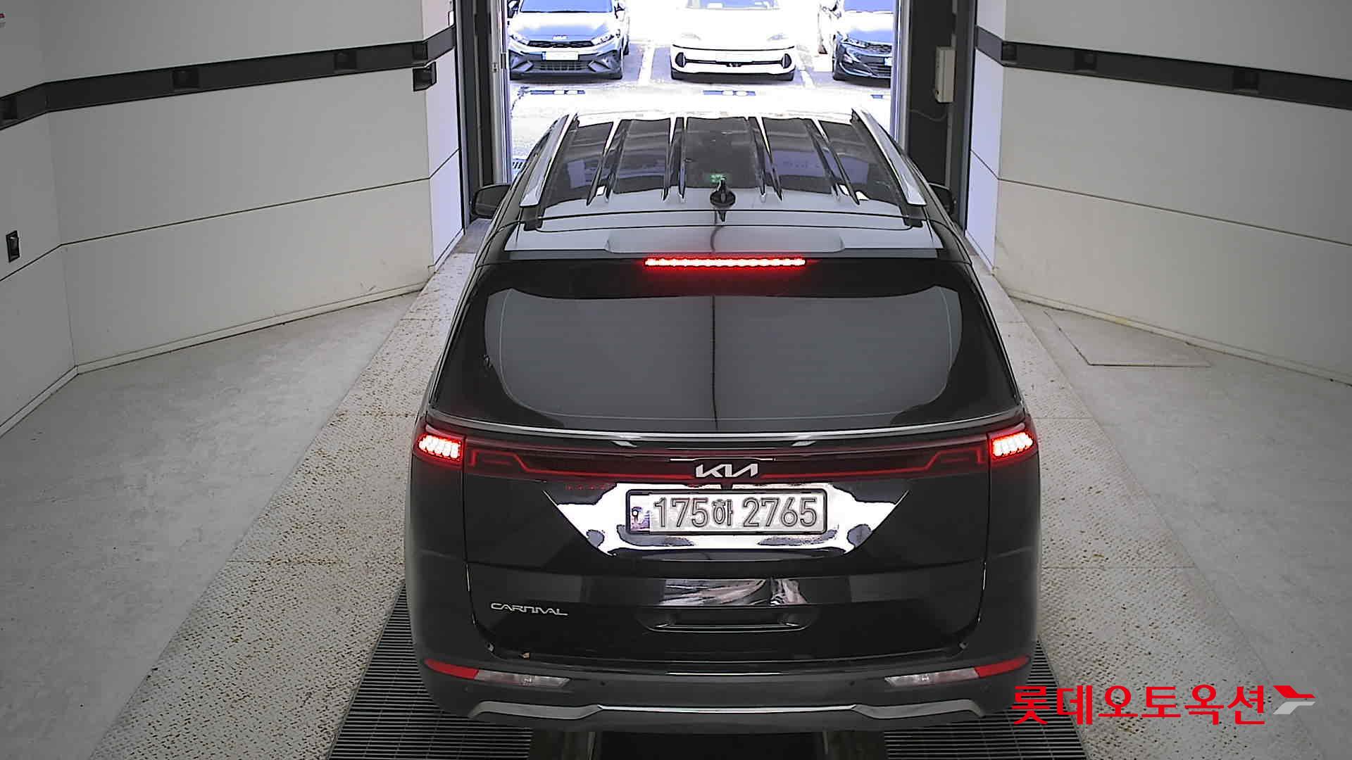 Kia Carnival 2023 Aurora Black Pearl из Кореи, фото 5