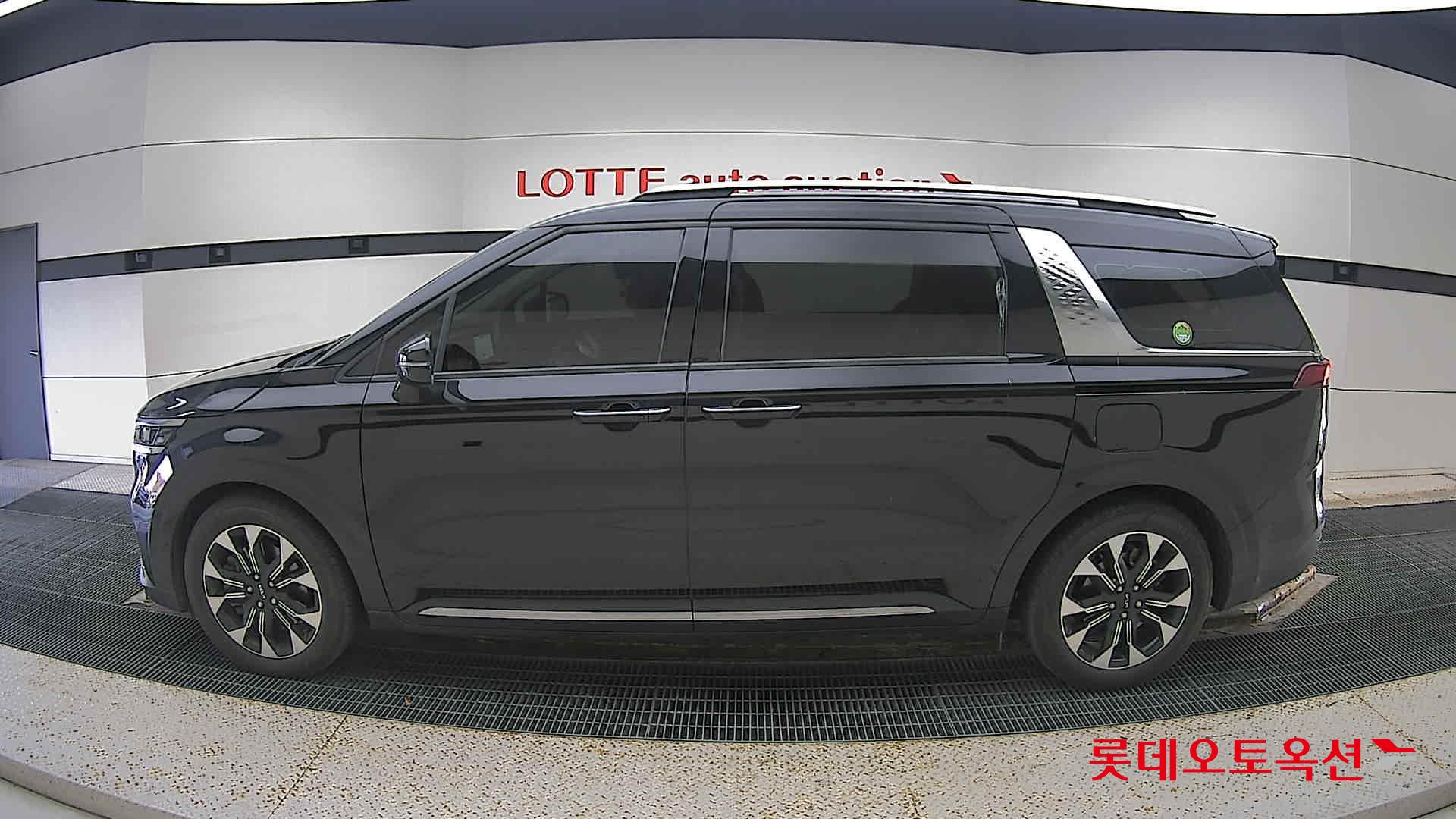 Kia Carnival id 3436649 из Кореи 7