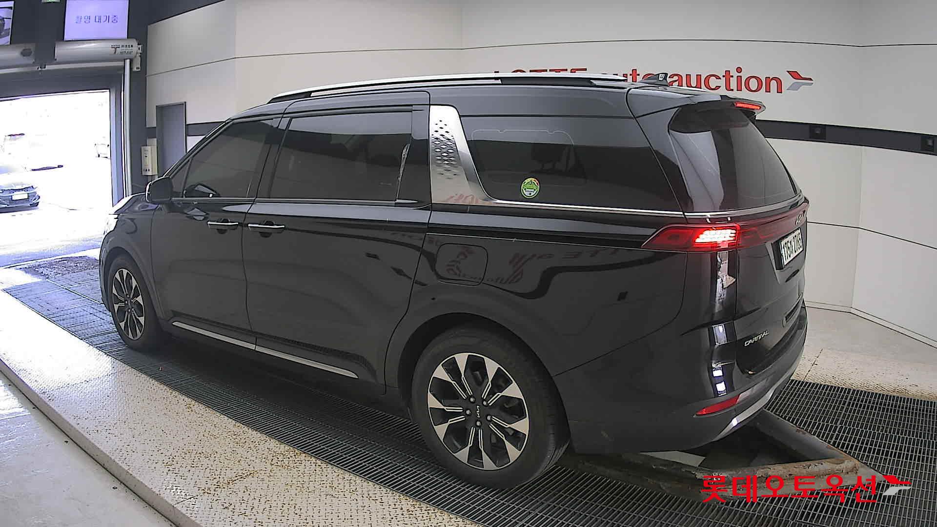 Kia Carnival id 3436649 из Кореи 10