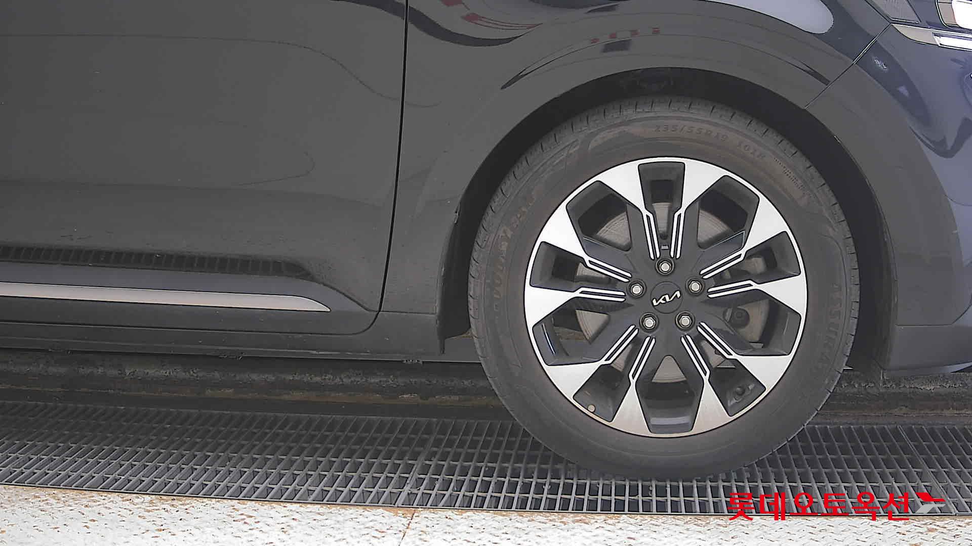 Kia Carnival id 3436649 из Кореи 23