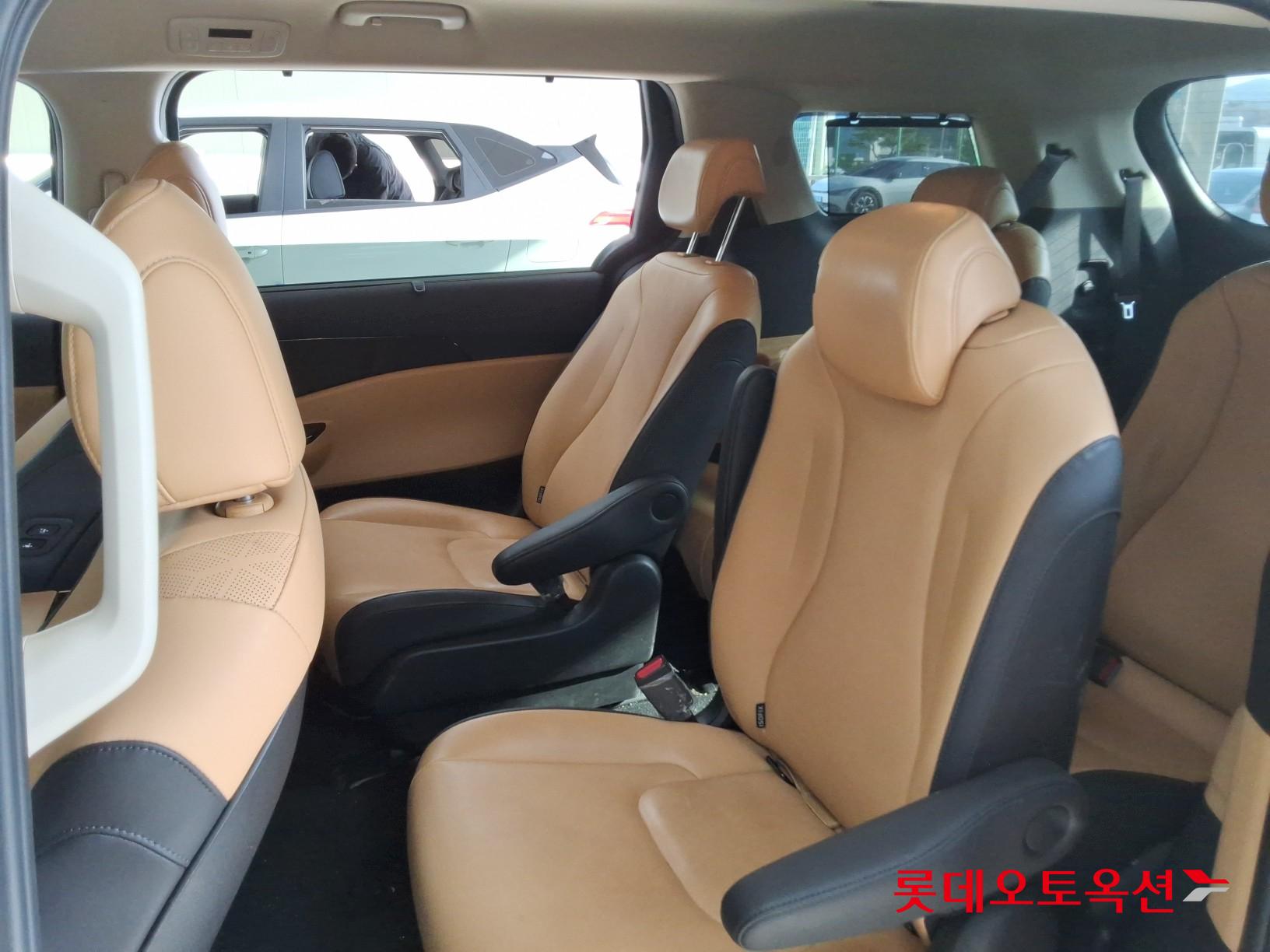 Kia Carnival id 3436649 из Кореи 35