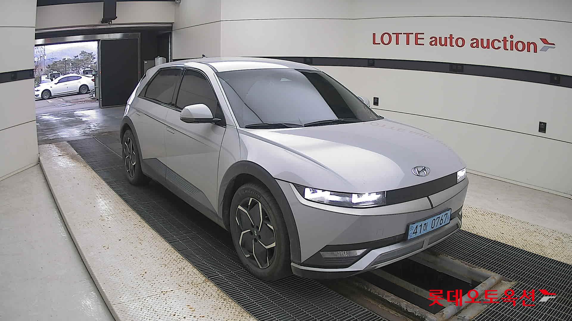 Hyundai IONIQ 5 2022 Cyber Grey Metallic из Кореи, фото 2