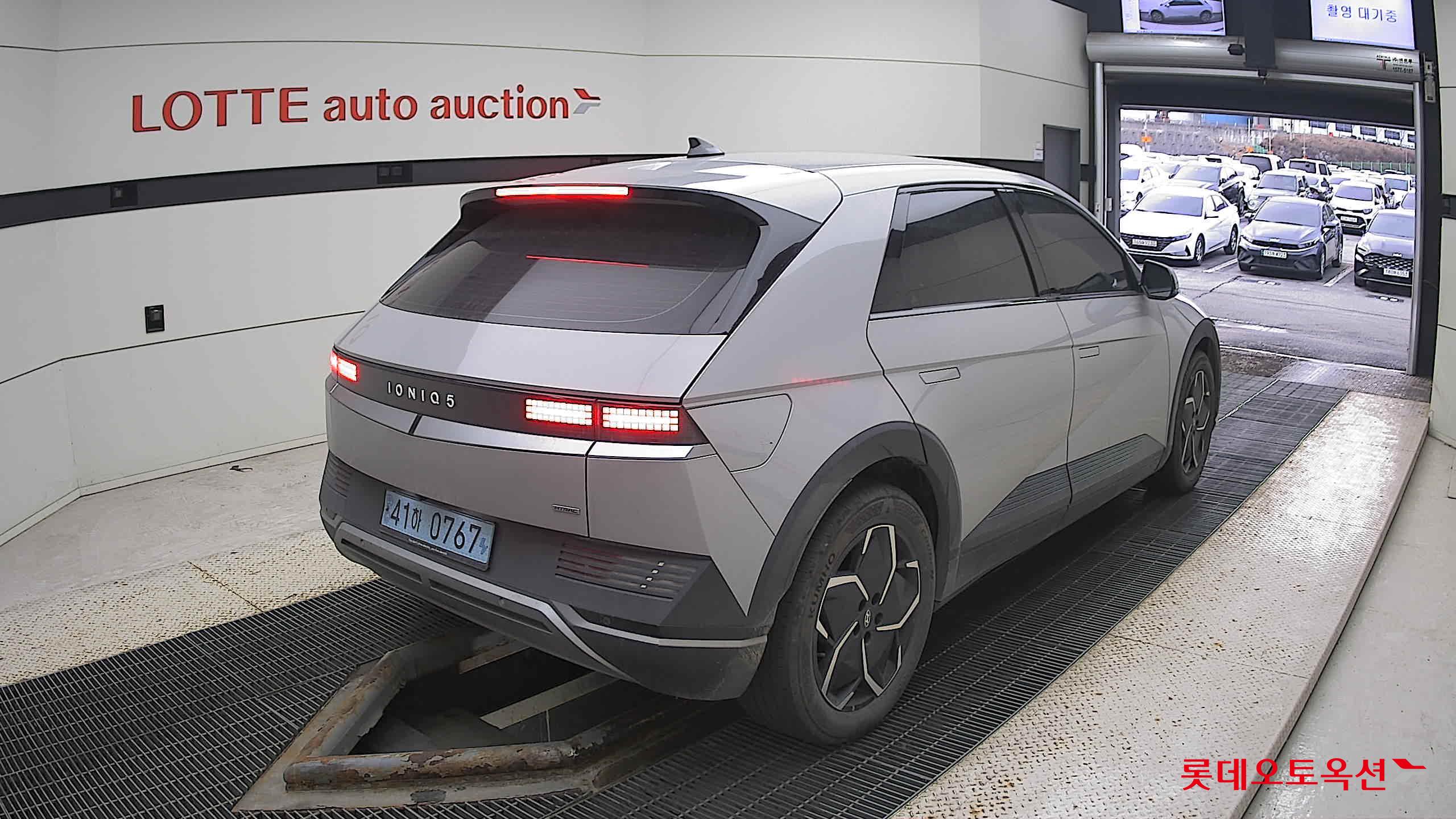 Hyundai IONIQ 5 2022 Cyber Grey Metallic из Кореи, фото 4