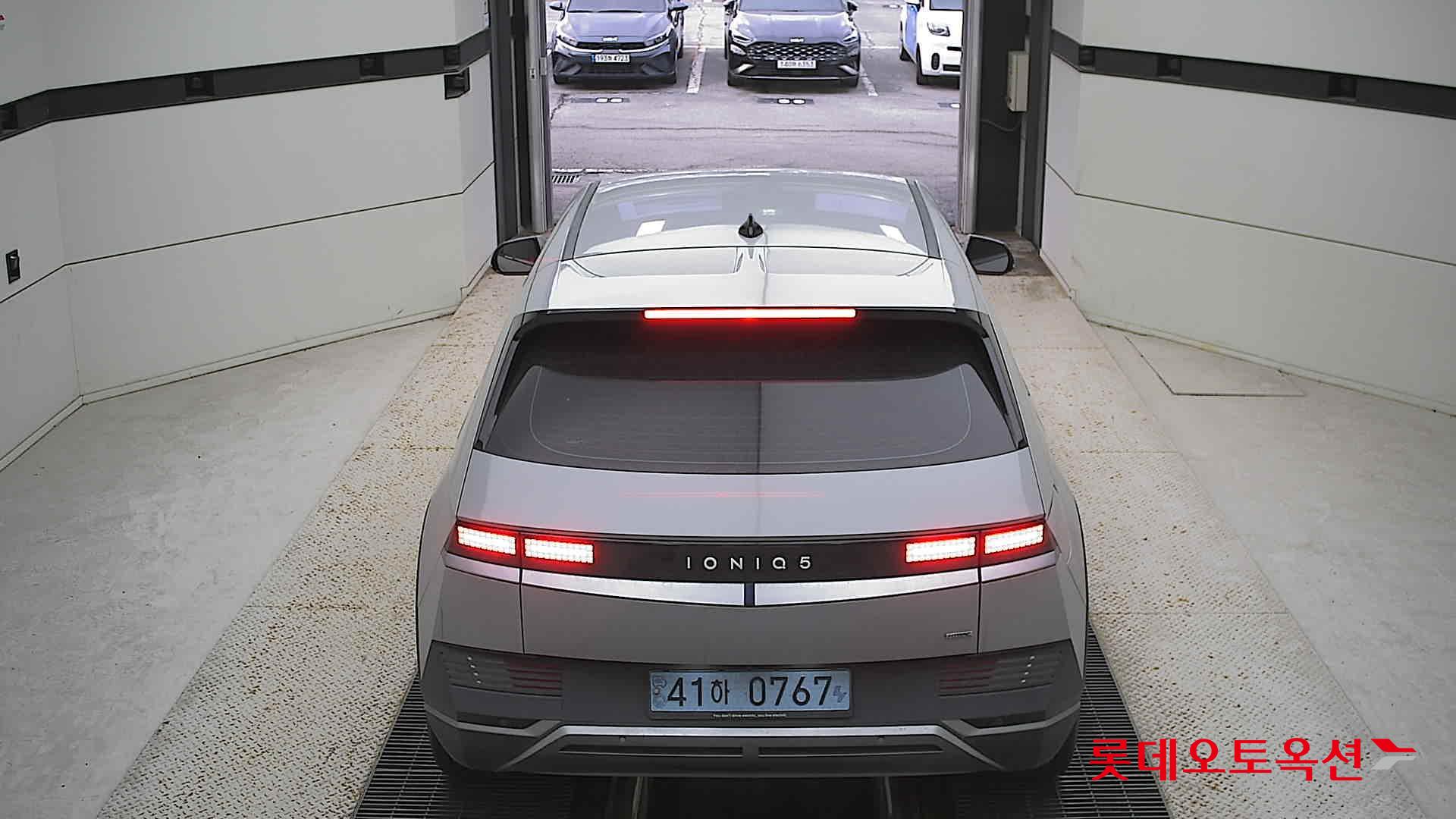 Hyundai IONIQ 5 2022 Cyber Grey Metallic из Кореи, фото 5