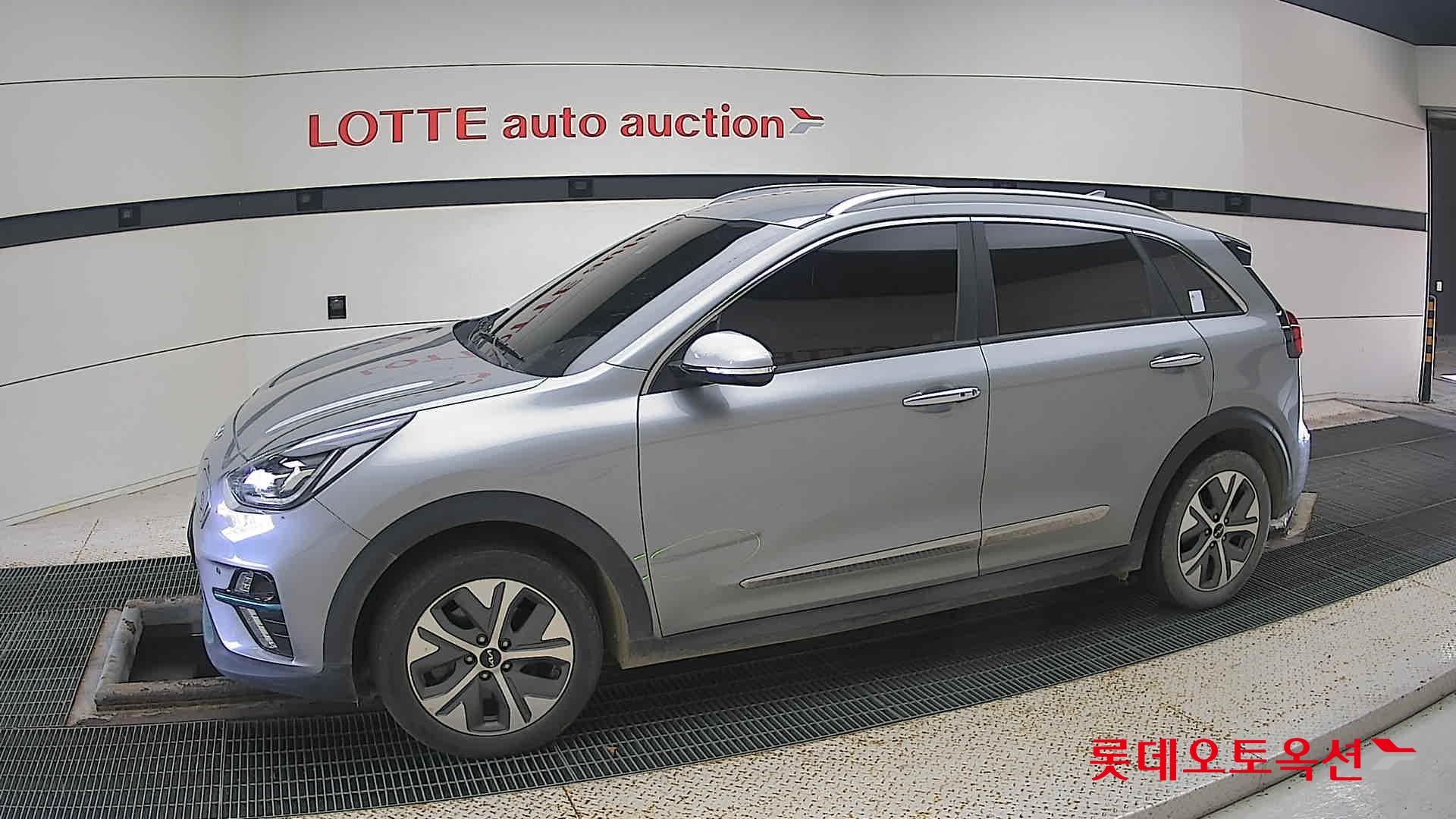 Kia Niro EV id 3446761 из Кореи 12