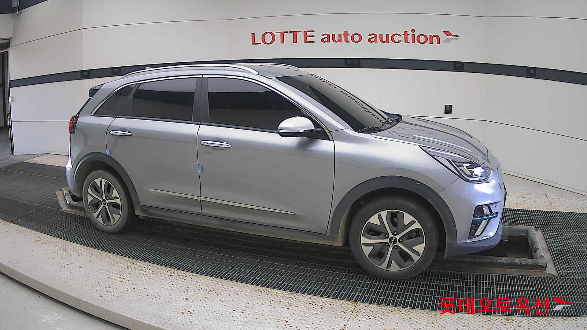 Kia Niro EV id 3446761 из Кореи 17