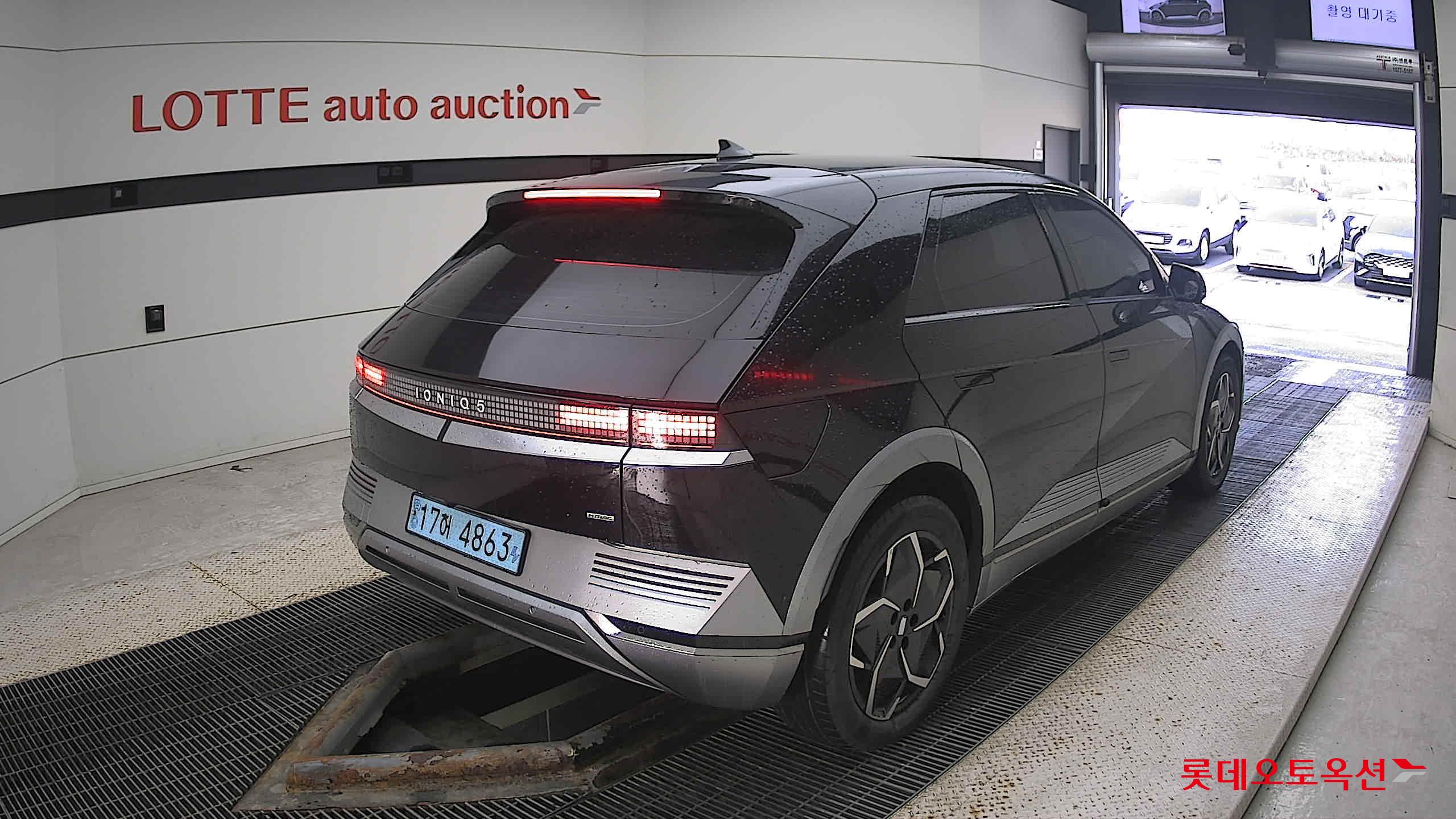 Hyundai IONIQ 5 2022 Phantom Black Pearl из Кореи, фото 4