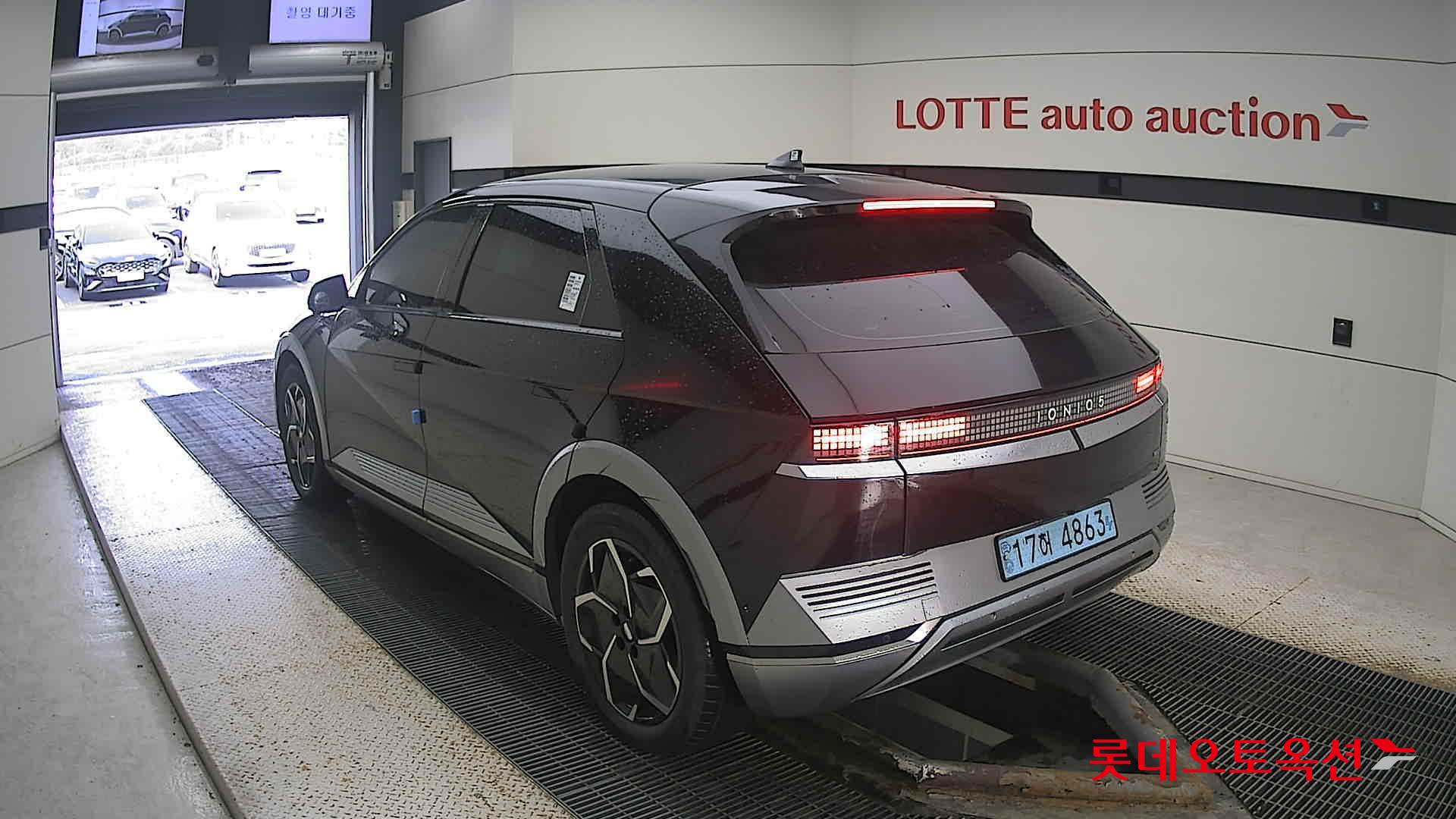 Hyundai IONIQ 5 2022 Phantom Black Pearl из Кореи, фото 6