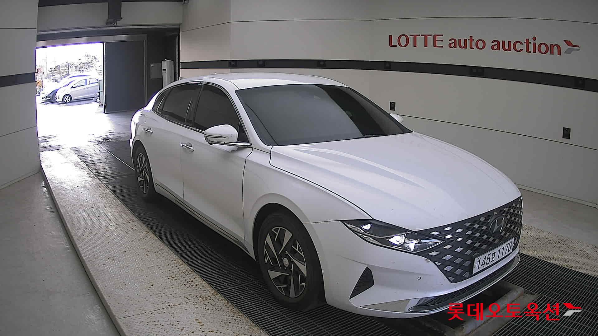 Hyundai Grandeur Hybrid 2020 White cream (optional) из Кореи, фото 2