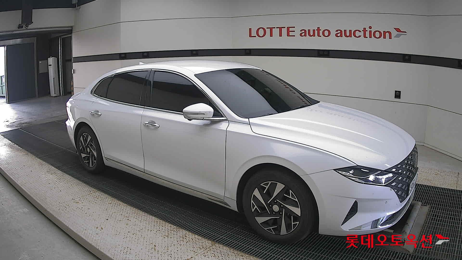 Hyundai Grandeur Hybrid id 3436615 из Кореи 16